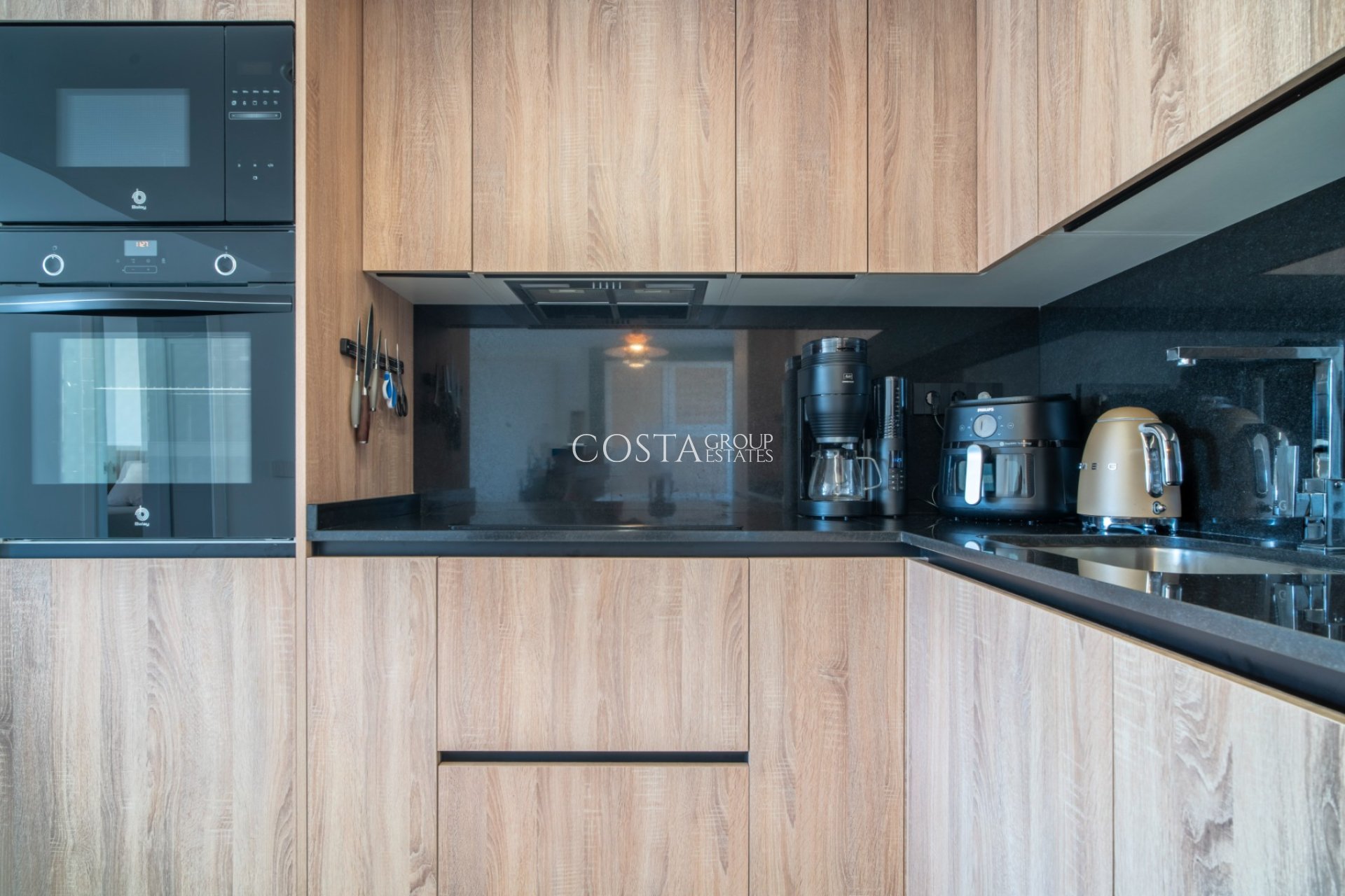 Odsprzedaż - Apartments -
Torrevieja - Punta Prima