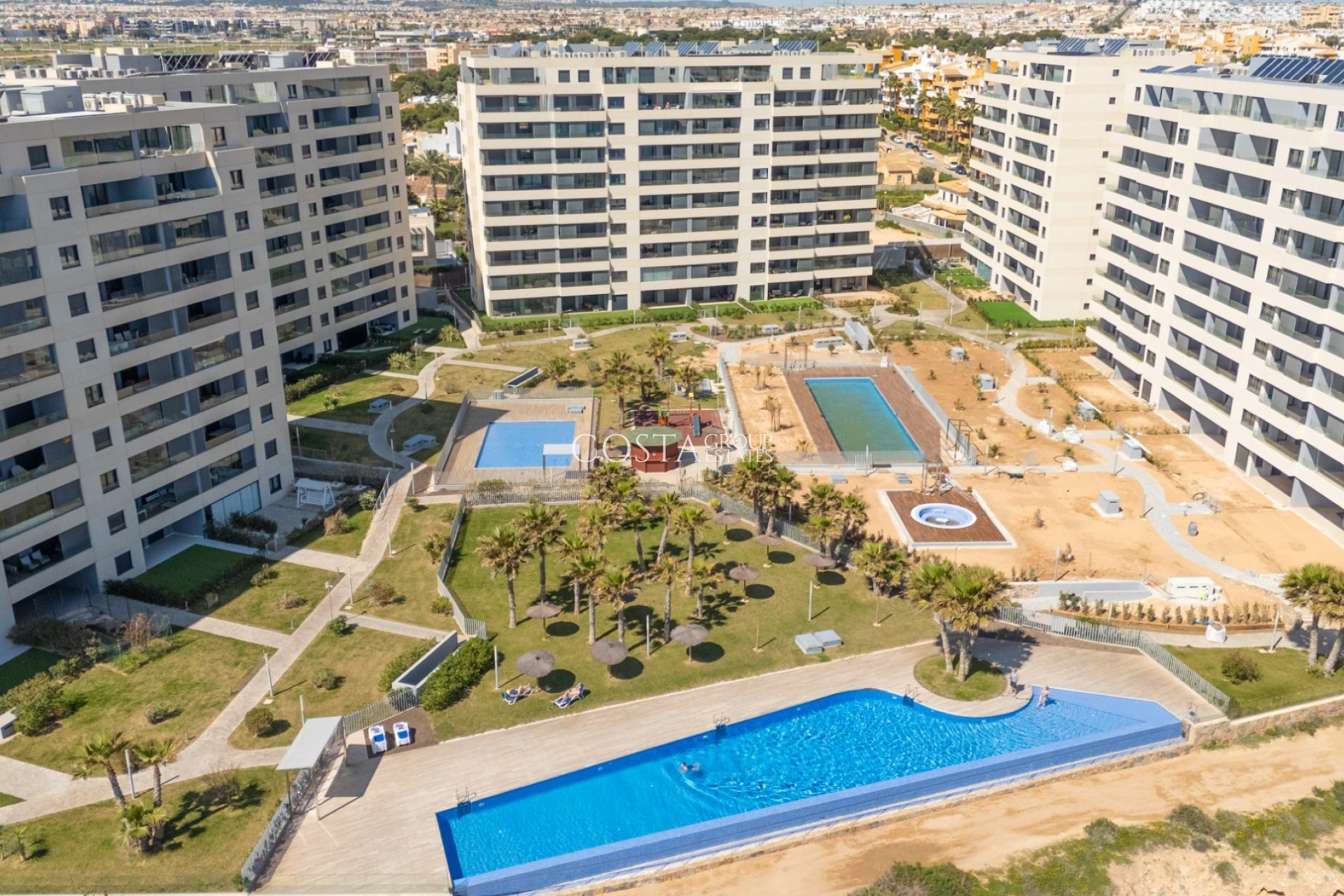 Odsprzedaż - Apartments -
Torrevieja - Punta Prima