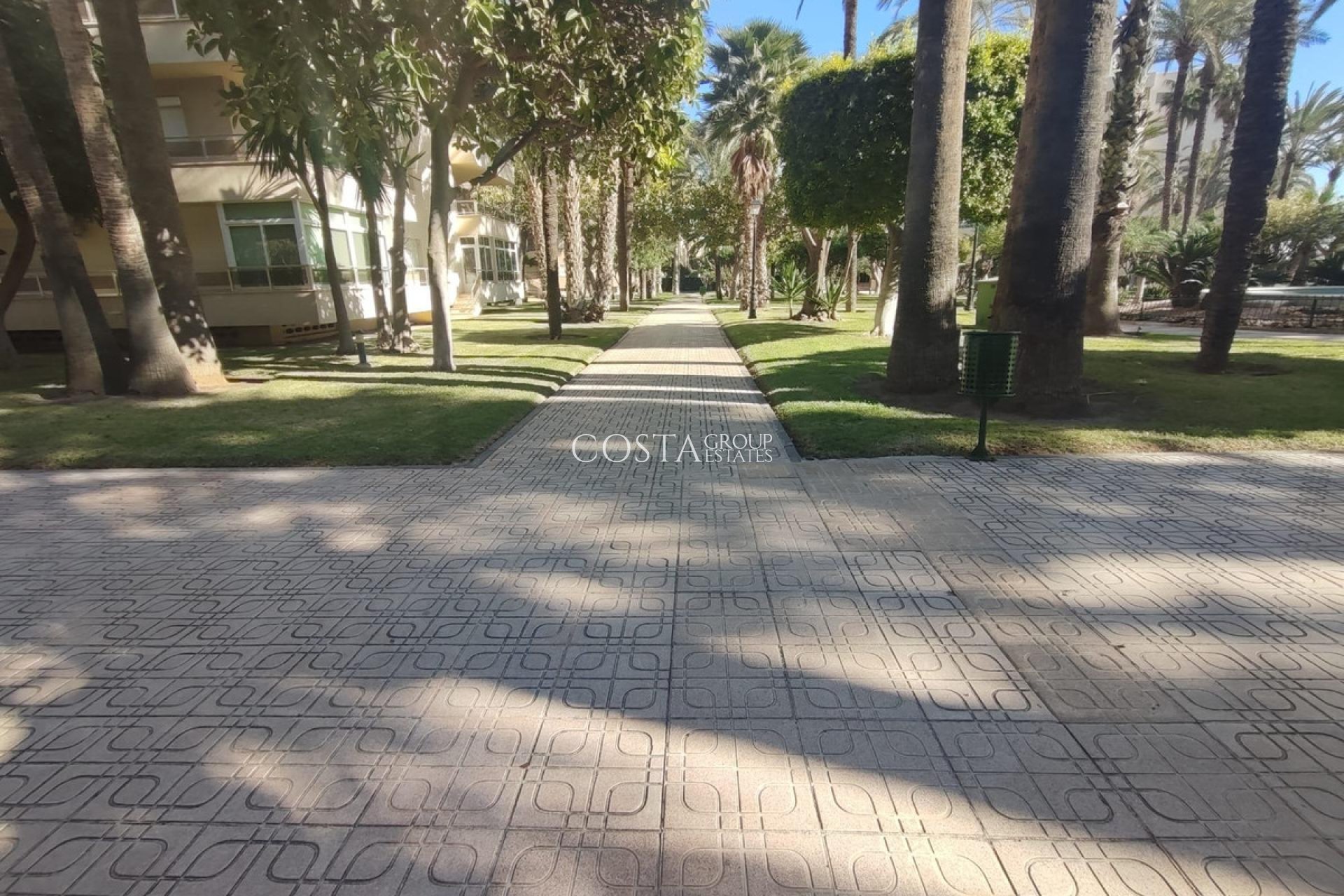 Odsprzedaż - Apartments -
Torrevieja - Torrevieja Centro