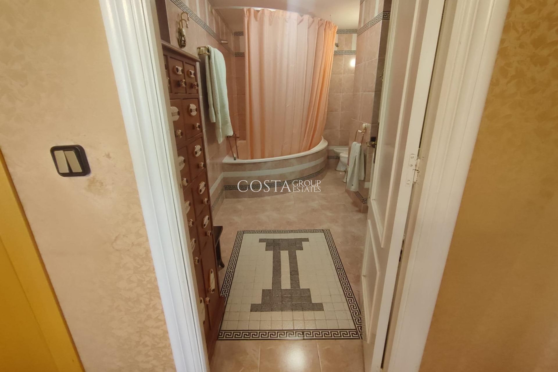 Odsprzedaż - Apartments -
Torrevieja - Torrevieja Centro