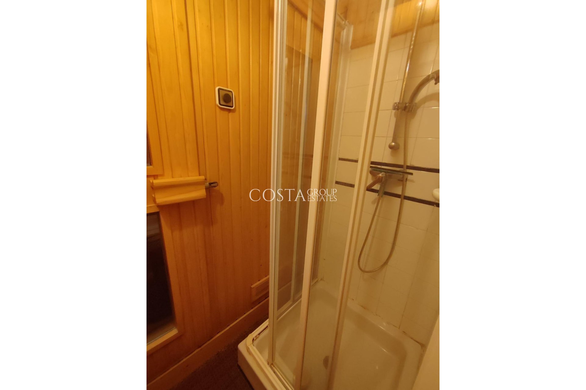 Odsprzedaż - Apartments -
Torrevieja - Torrevieja Centro