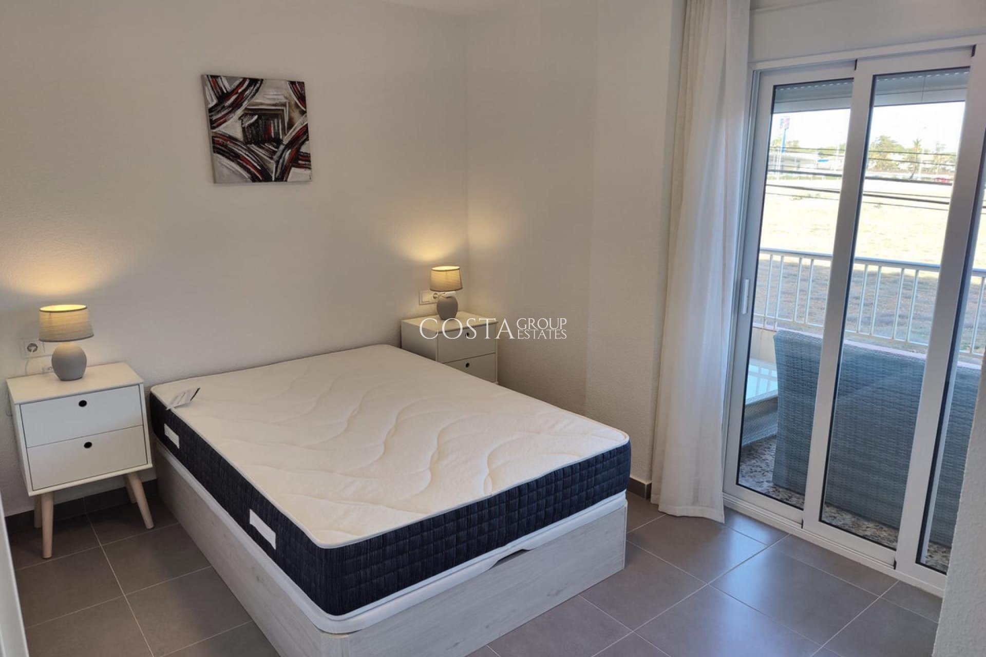 Odsprzedaż - Apartments -
Torrevieja - Torrevieja Centro