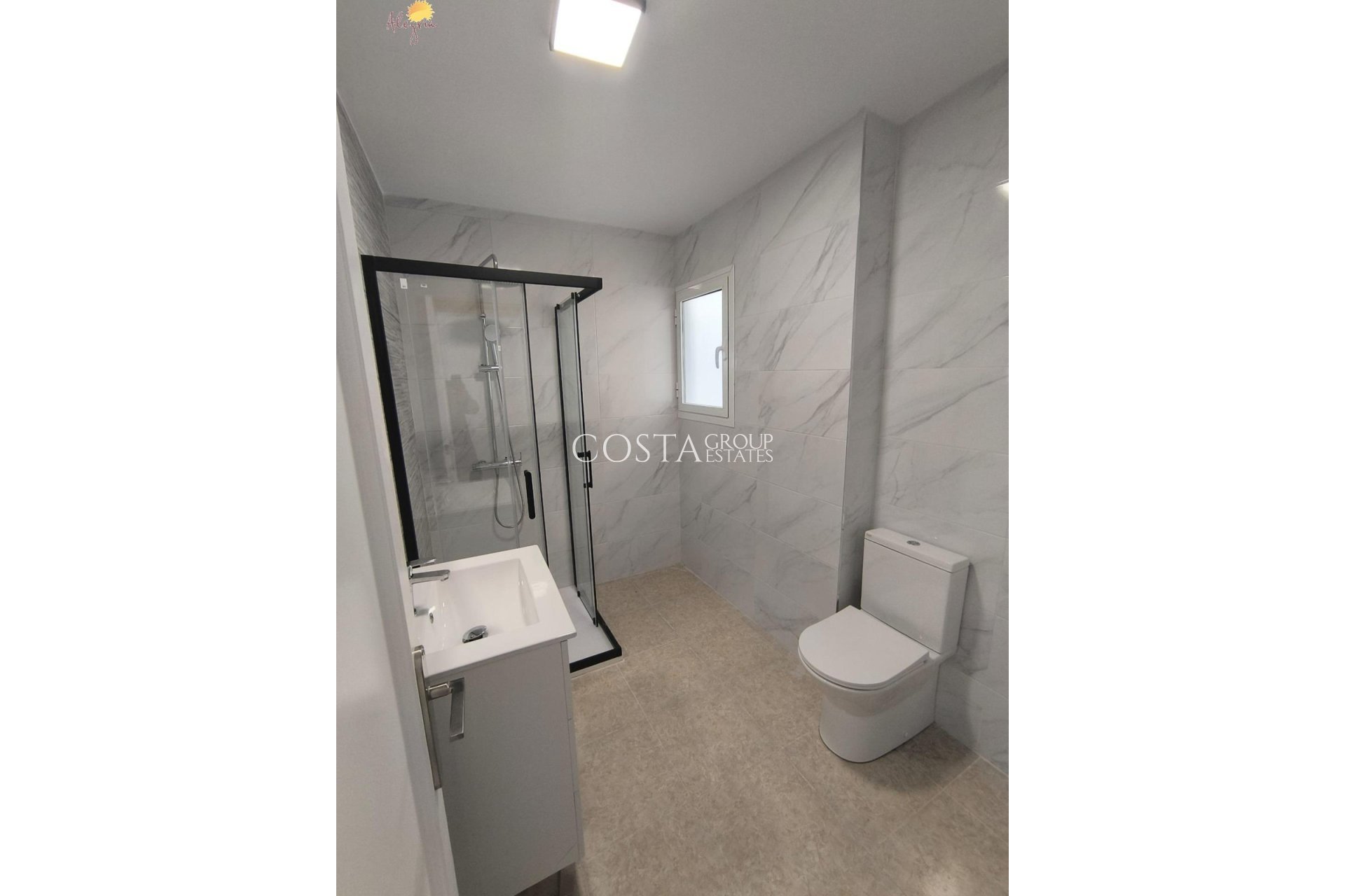 Odsprzedaż - Apartments -
Torrevieja - Torrevieja Centro