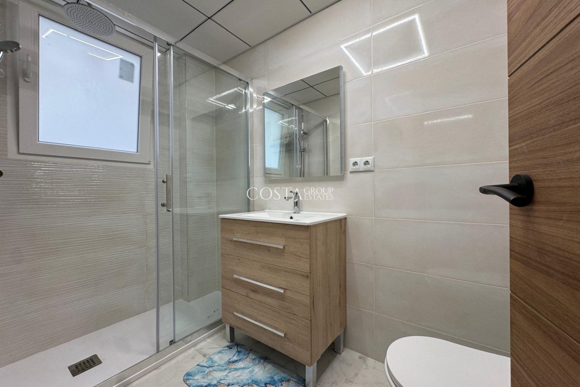 Odsprzedaż - Apartments -
Torrevieja - Torrevieja Centro