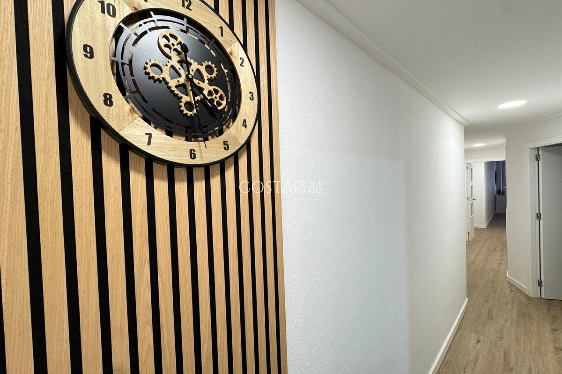 Odsprzedaż - Apartments -
Torrevieja - Torrevieja Centro