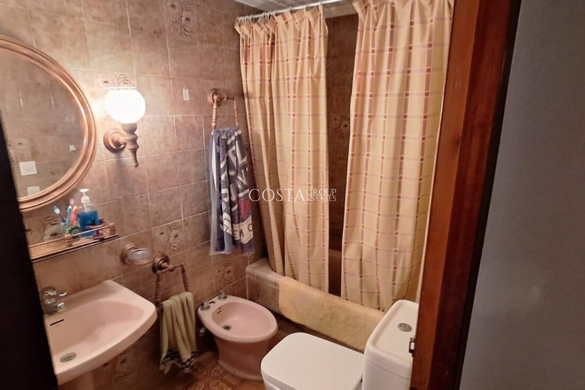 Odsprzedaż - Apartments -
Torrevieja - Torrevieja Centro