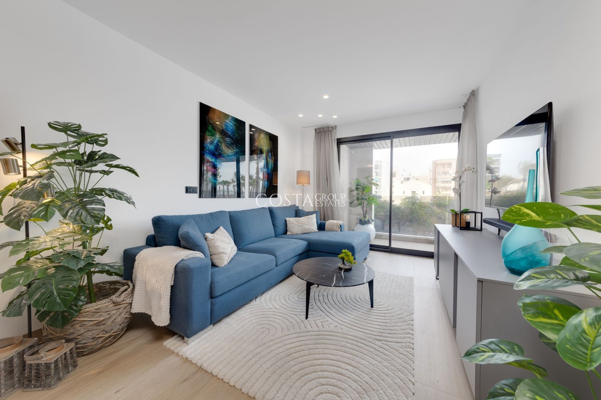 Odsprzedaż - Apartments -
Torrevieja - Torrevieja Centro