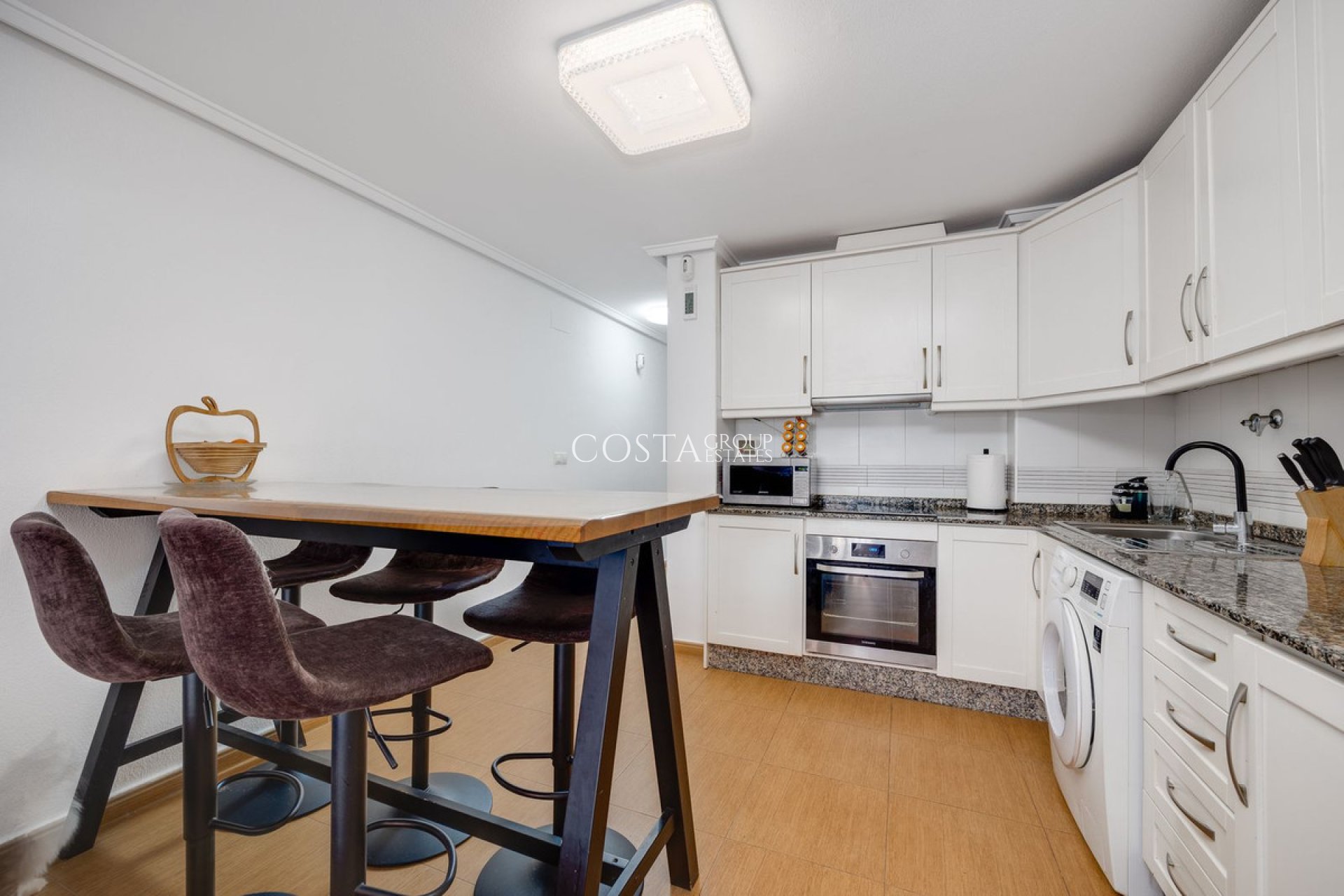 Odsprzedaż - Apartments -
Torrevieja - Torrevieja Centro