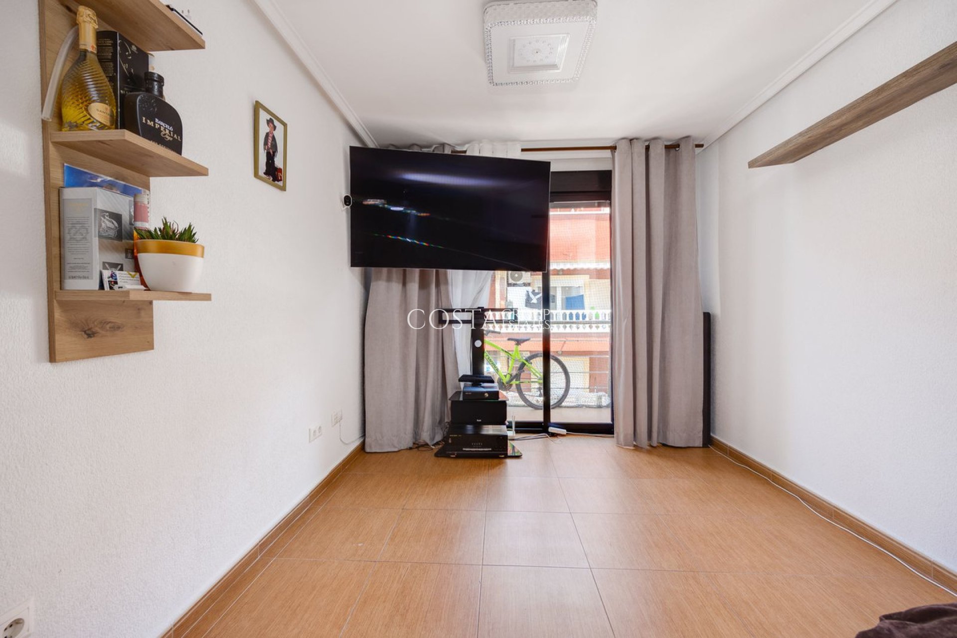 Odsprzedaż - Apartments -
Torrevieja - Torrevieja Centro