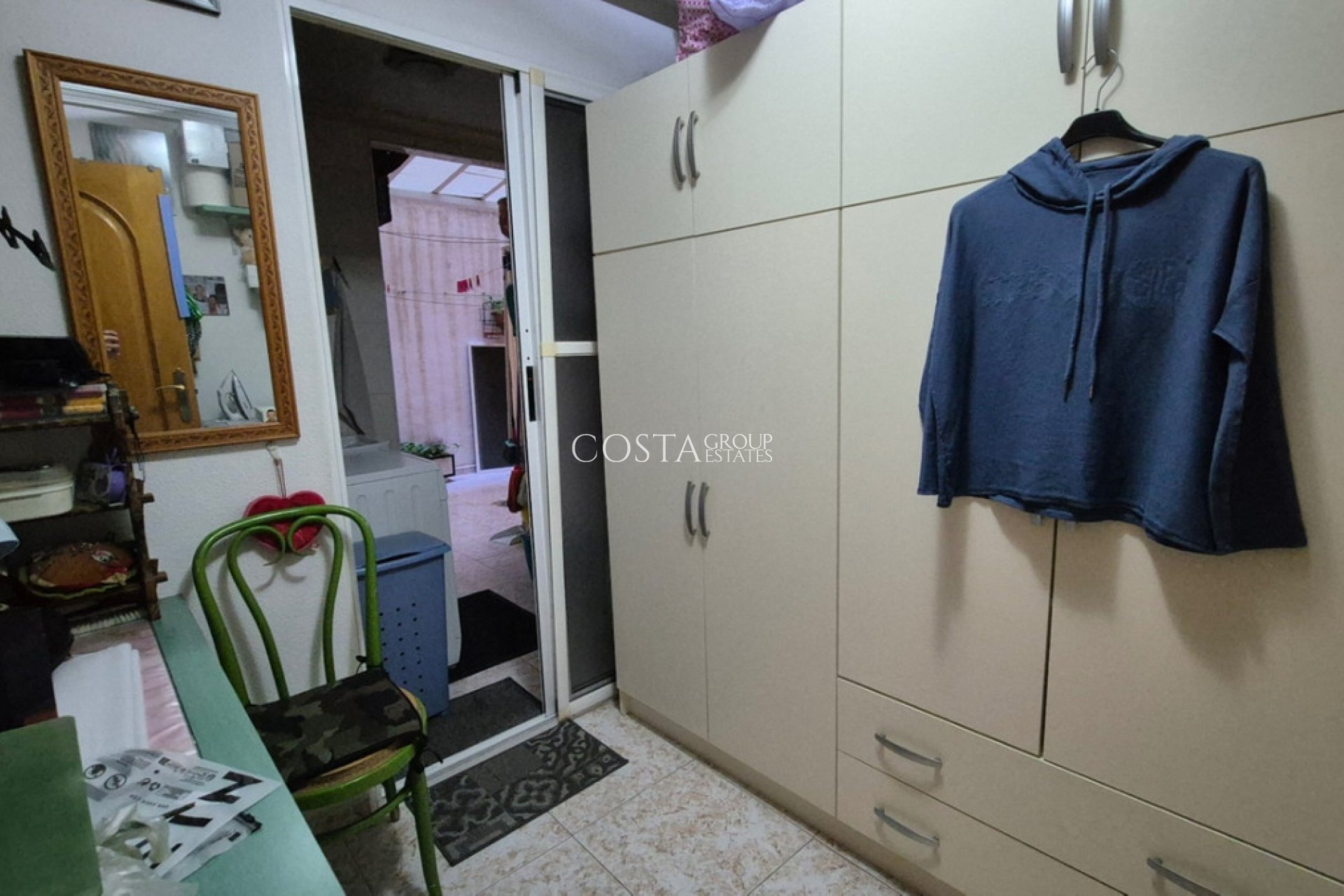 Odsprzedaż - Apartments -
Torrevieja - Torrevieja Centro