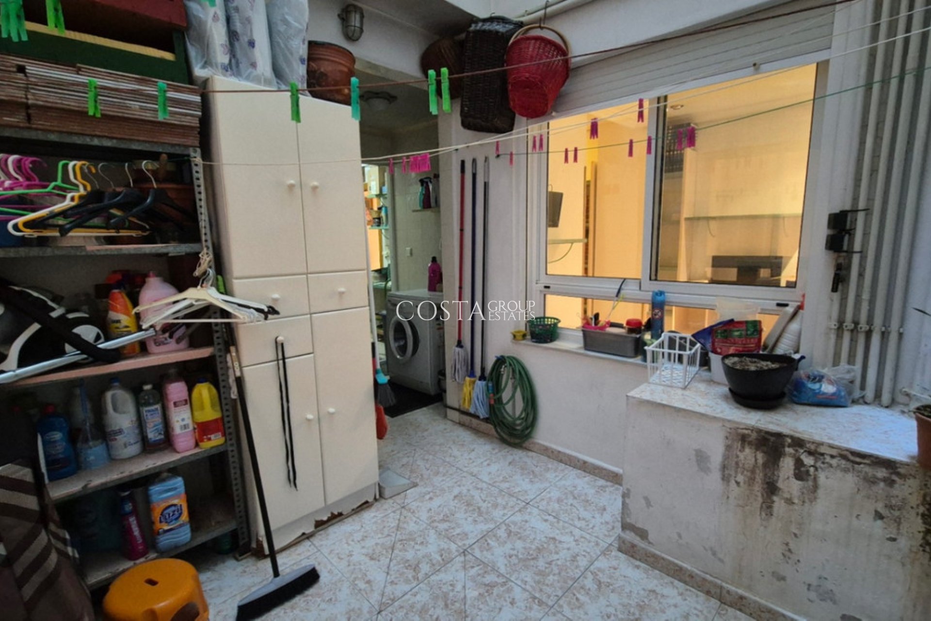 Odsprzedaż - Apartments -
Torrevieja - Torrevieja Centro