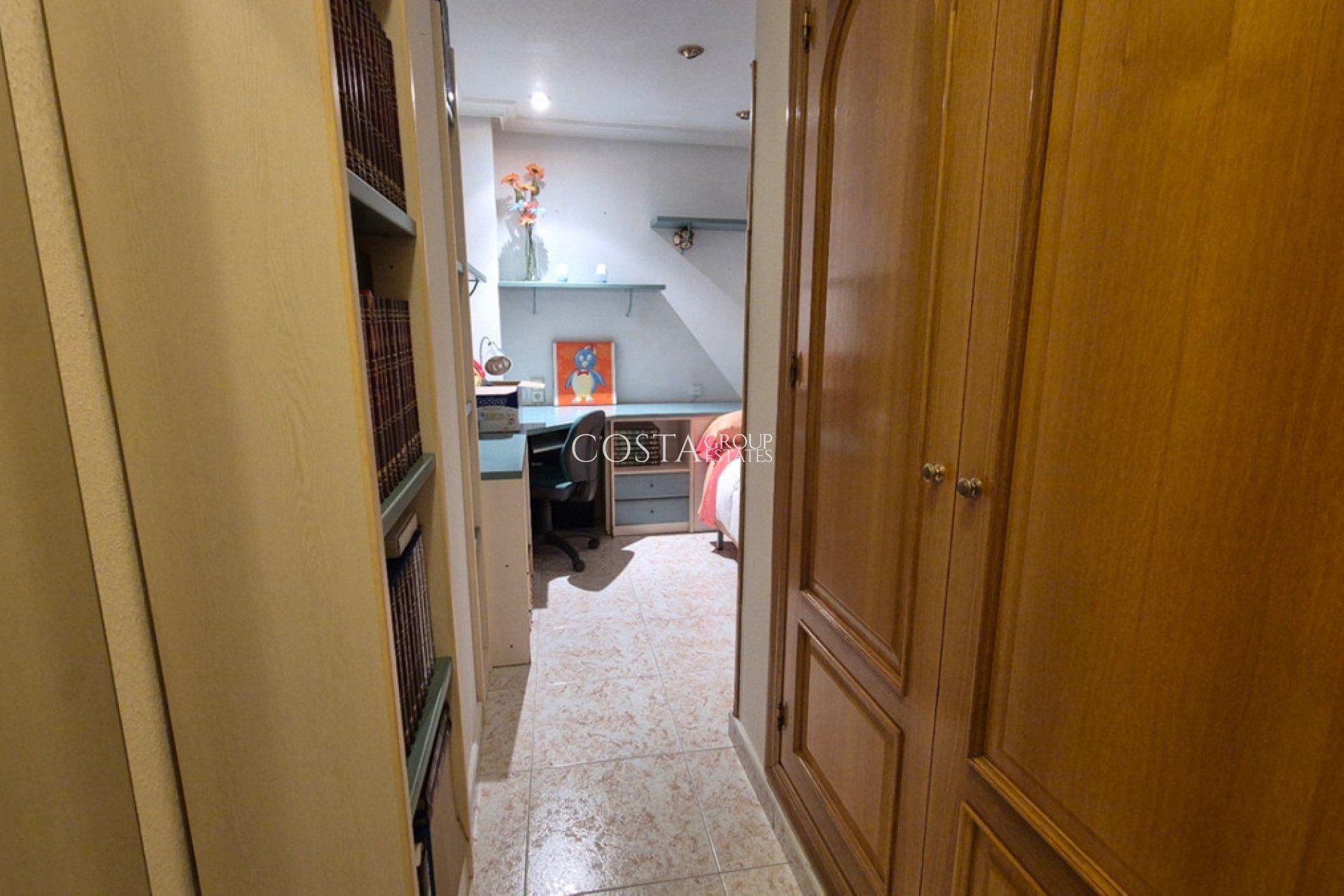 Odsprzedaż - Apartments -
Torrevieja - Torrevieja Centro