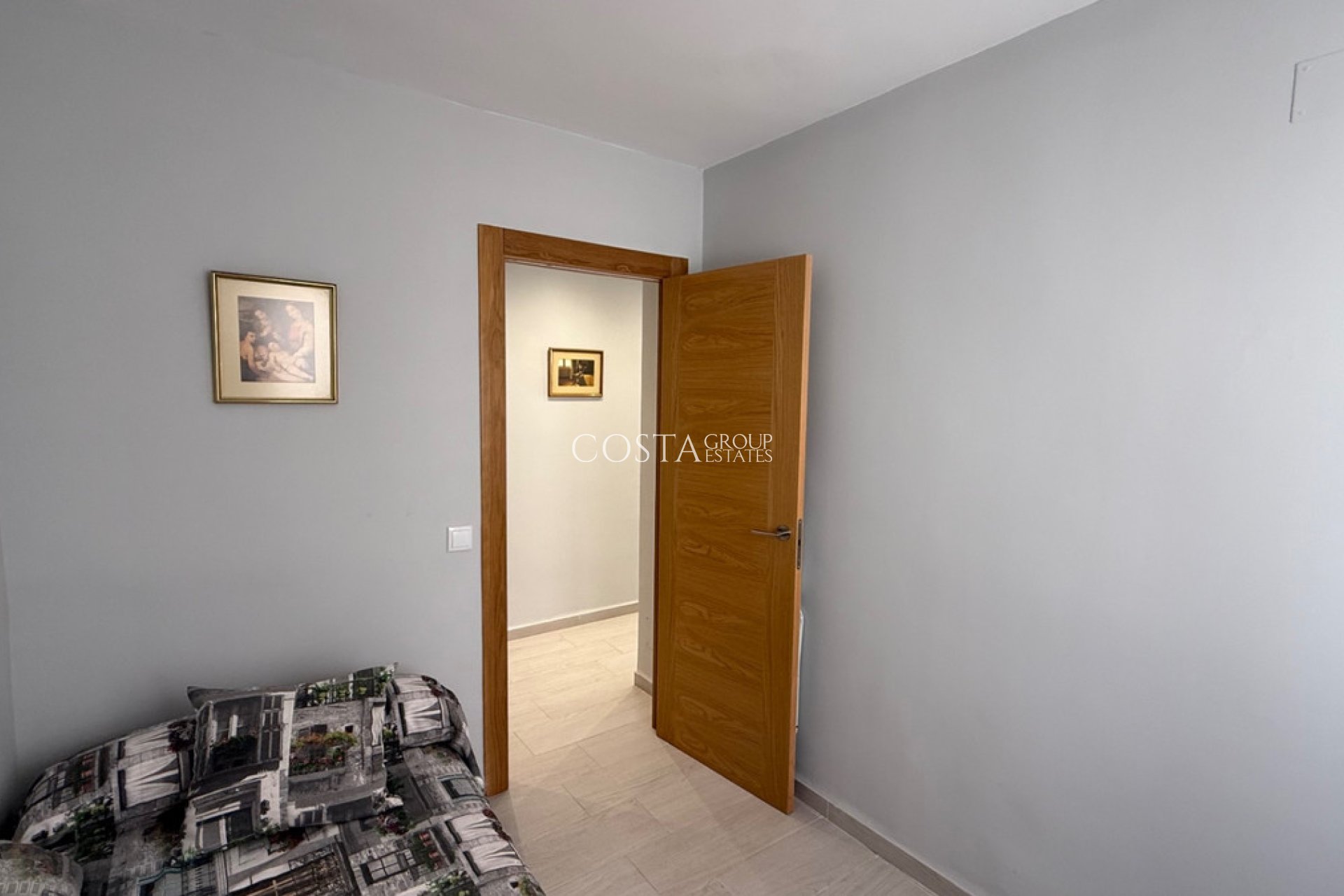 Odsprzedaż - Apartments -
Torrevieja - Torrevieja Centro