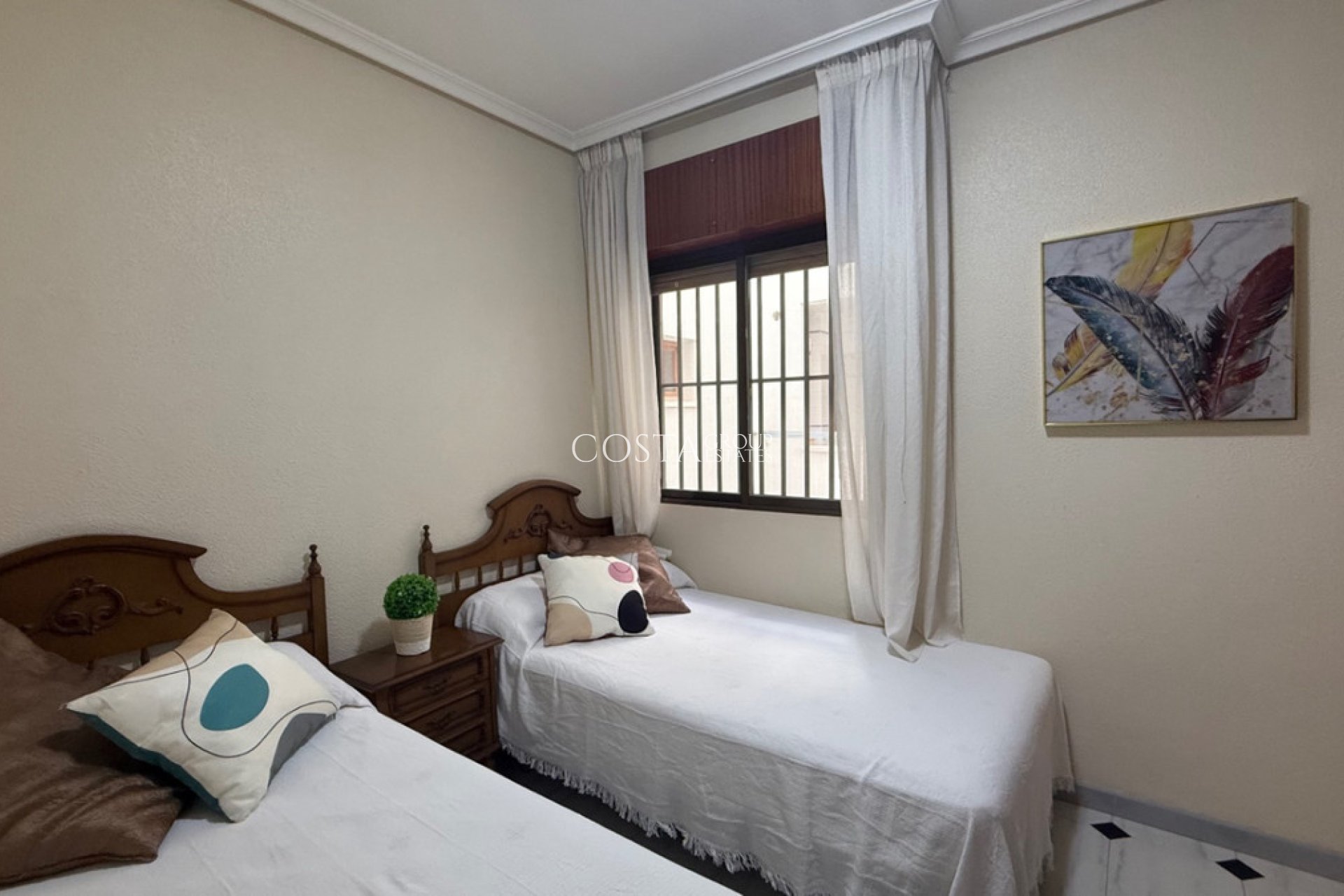 Odsprzedaż - Apartments -
Torrevieja - Torrevieja Centro