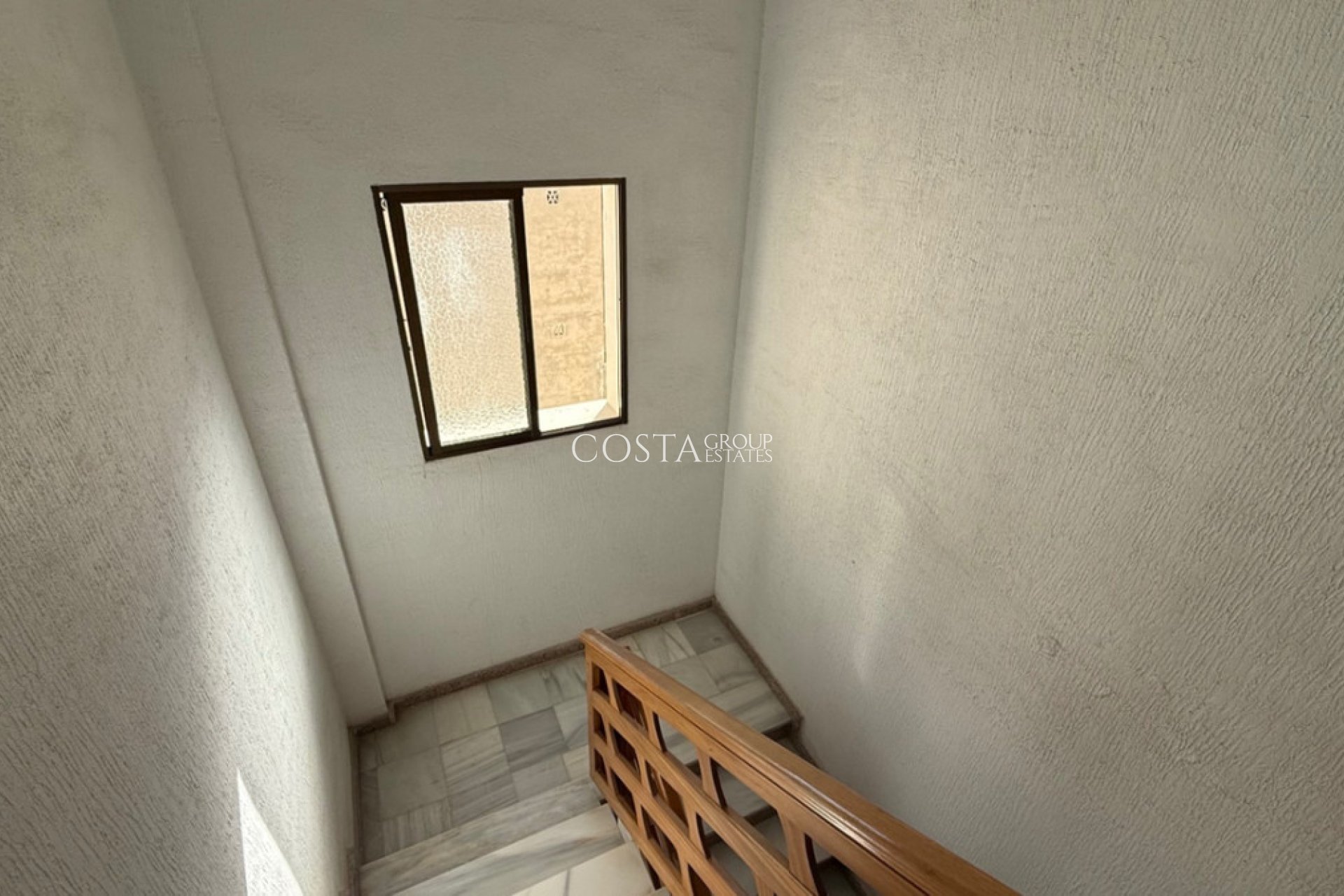 Odsprzedaż - Apartments -
Torrevieja - Torrevieja Centro