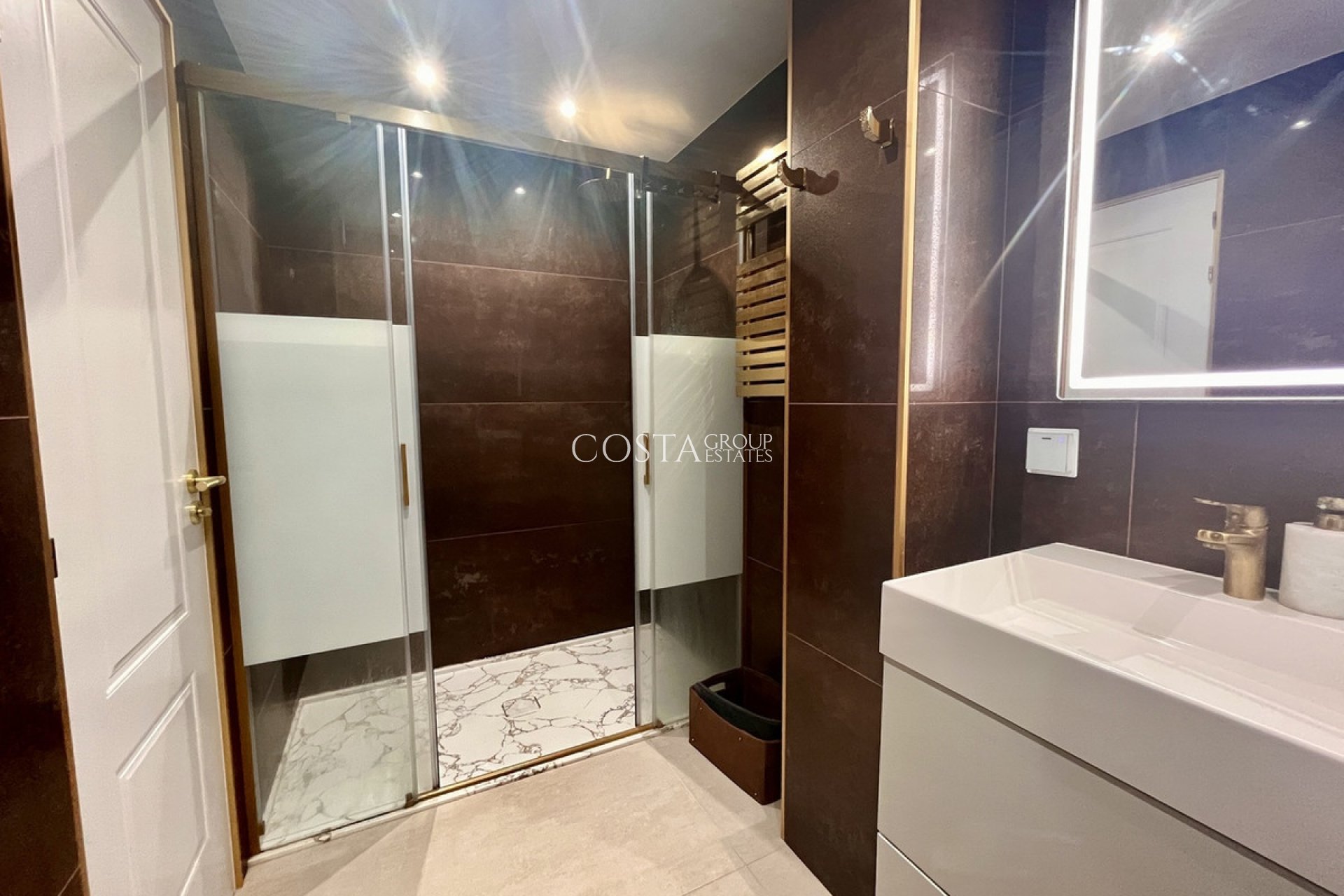 Odsprzedaż - Apartments -
Torrevieja - Torrevieja Centro