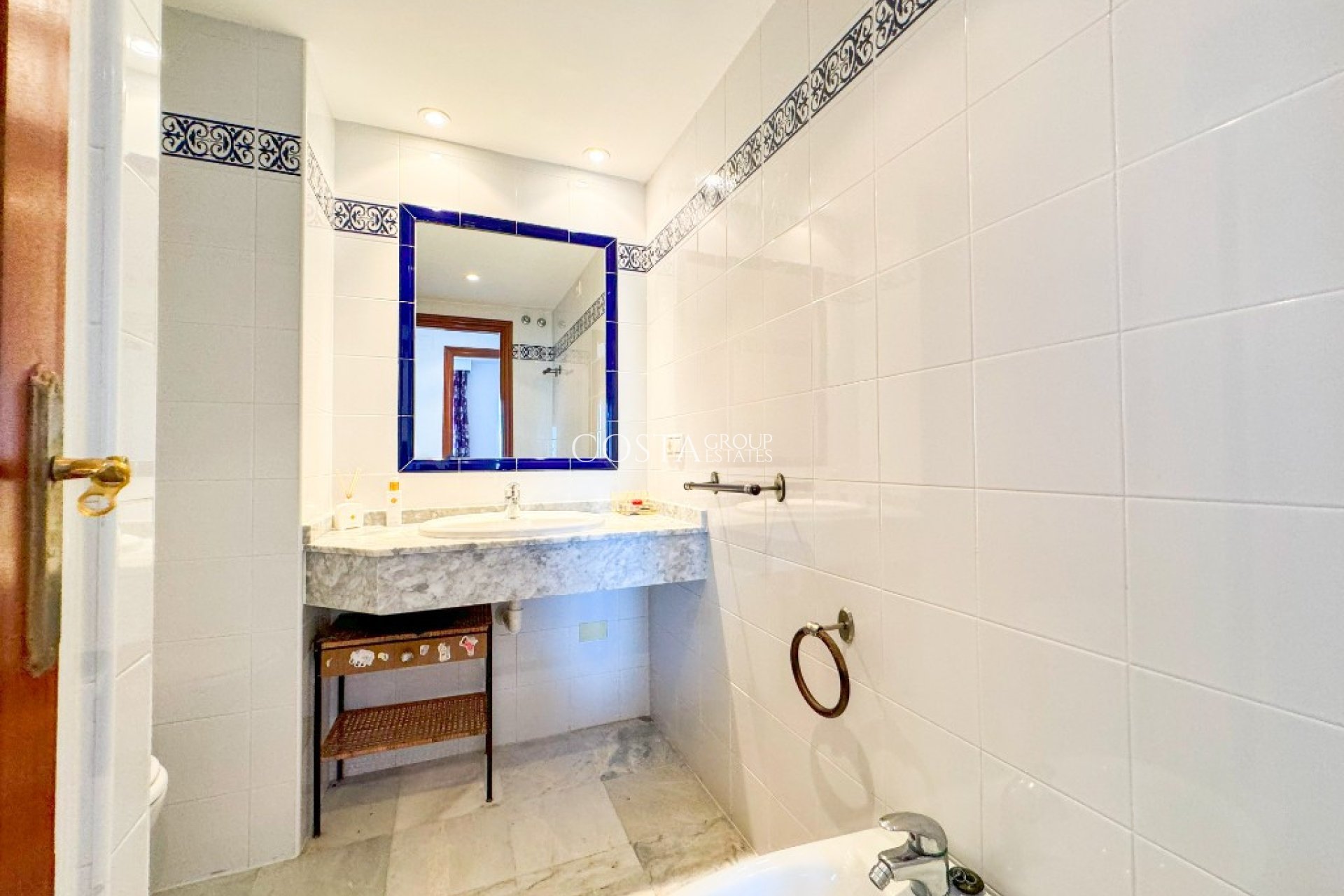 Odsprzedaż - Apartments -
Torrevieja - Torrevieja Centro