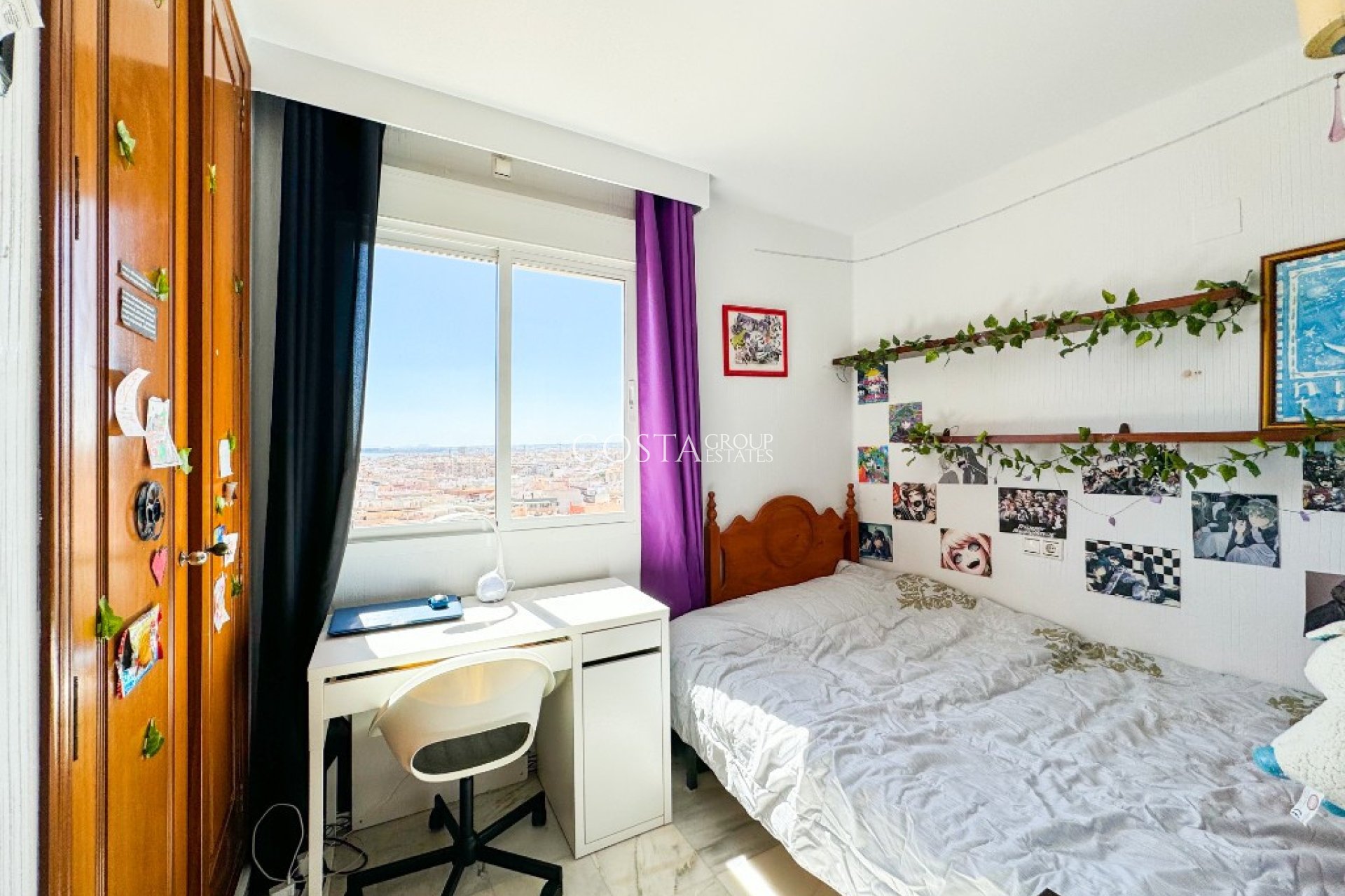 Odsprzedaż - Apartments -
Torrevieja - Torrevieja Centro