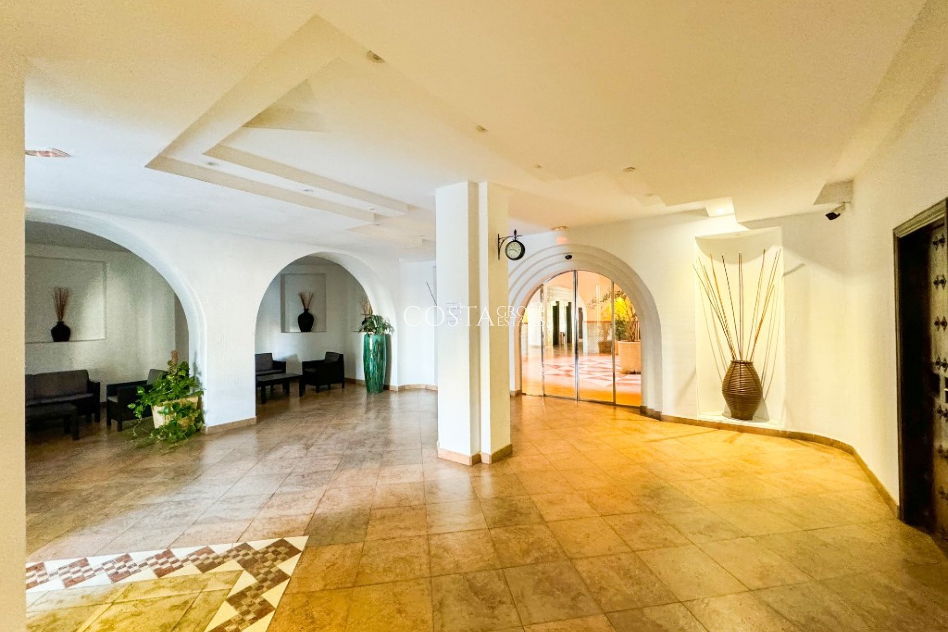 Odsprzedaż - Apartments -
Torrevieja - Torrevieja Centro