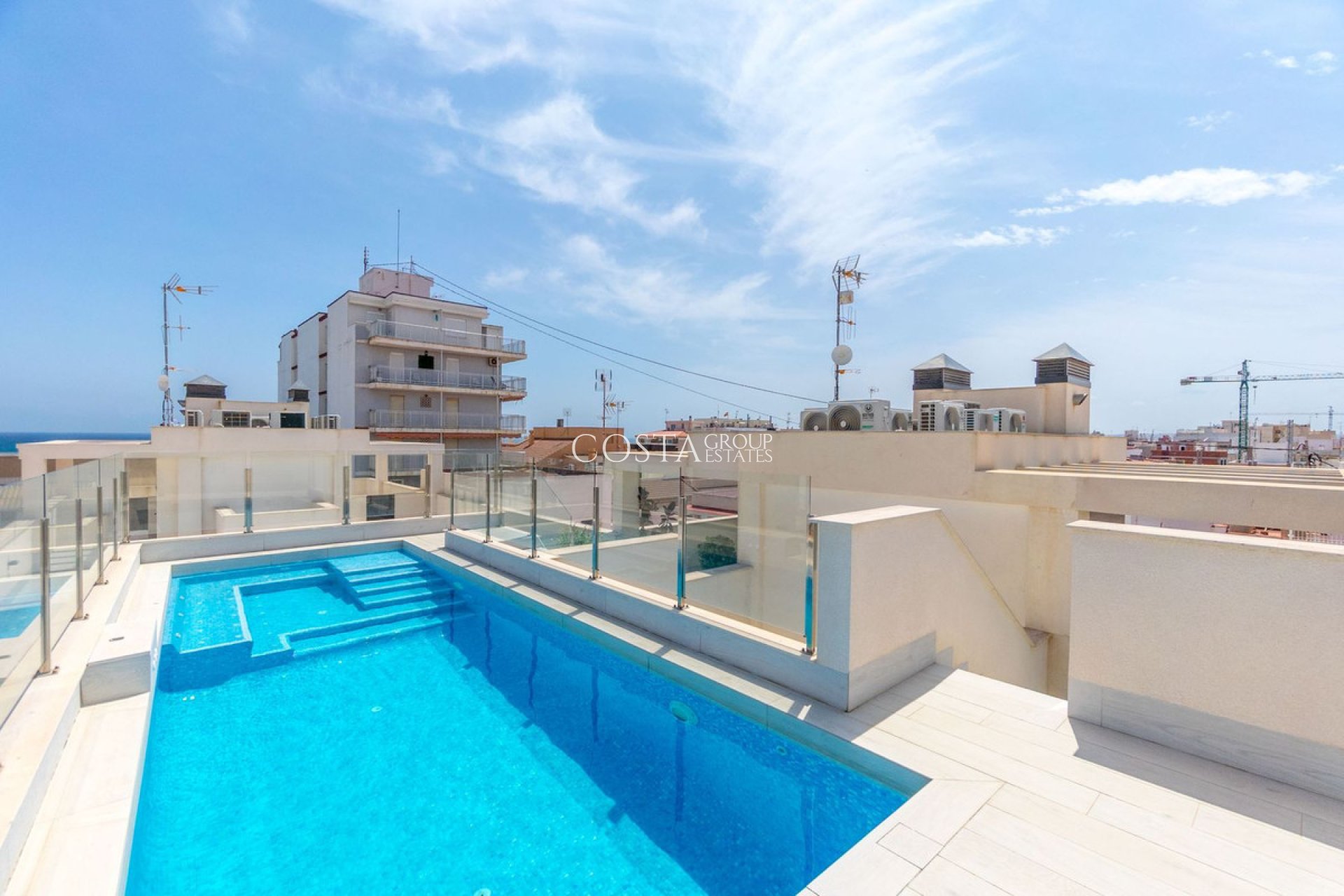 Odsprzedaż - Apartments -
Torrevieja - Torrevieja Centro