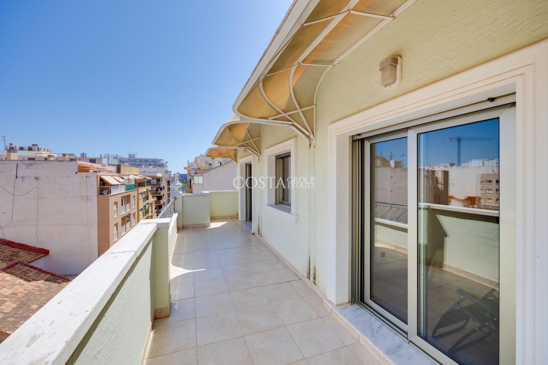 Odsprzedaż - Apartments -
Torrevieja - Torrevieja Centro