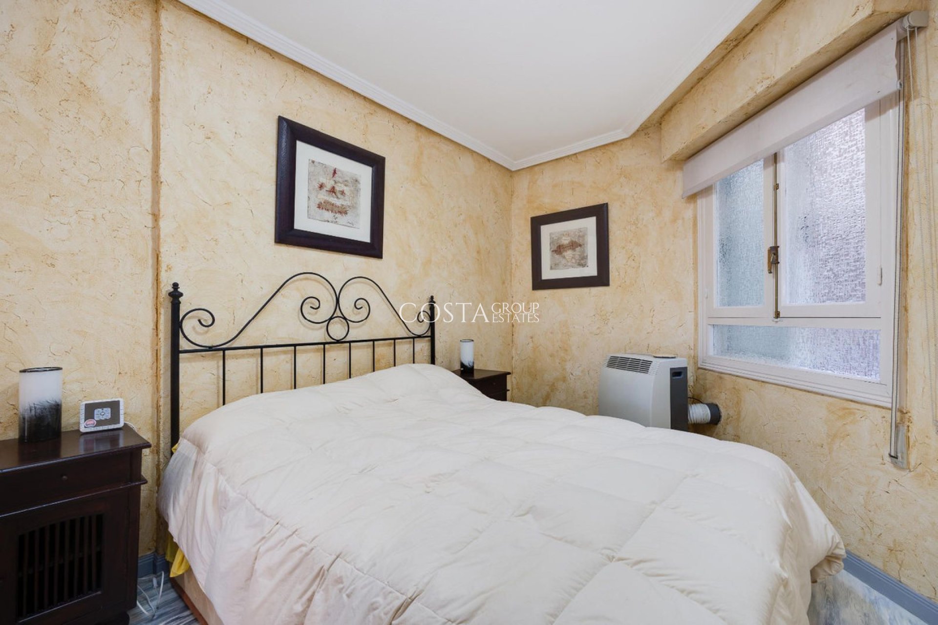 Odsprzedaż - Apartments -
Torrevieja - Torrevieja Centro