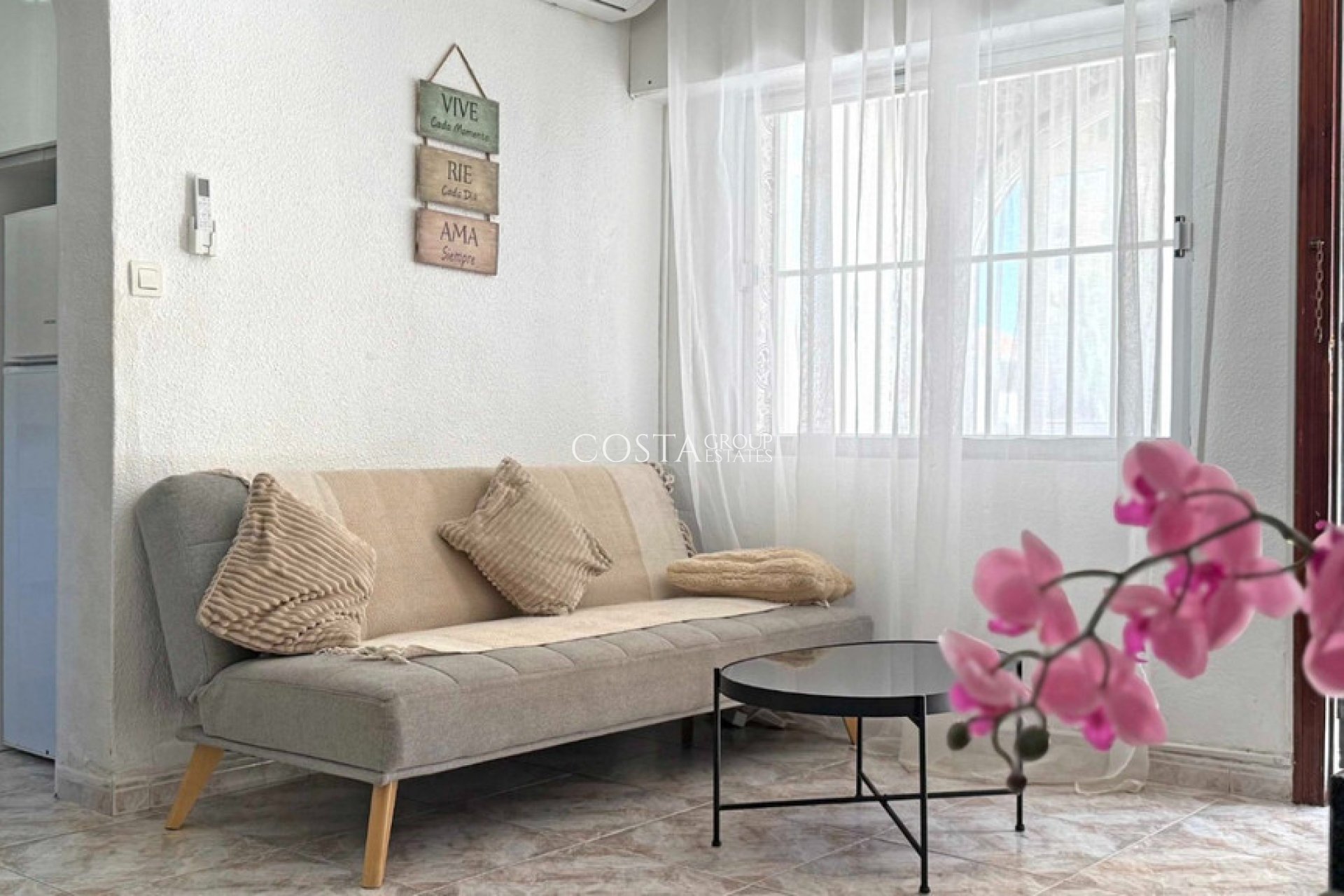 Odsprzedaż - Apartments -
Torrevieja - Torrevieja Centro