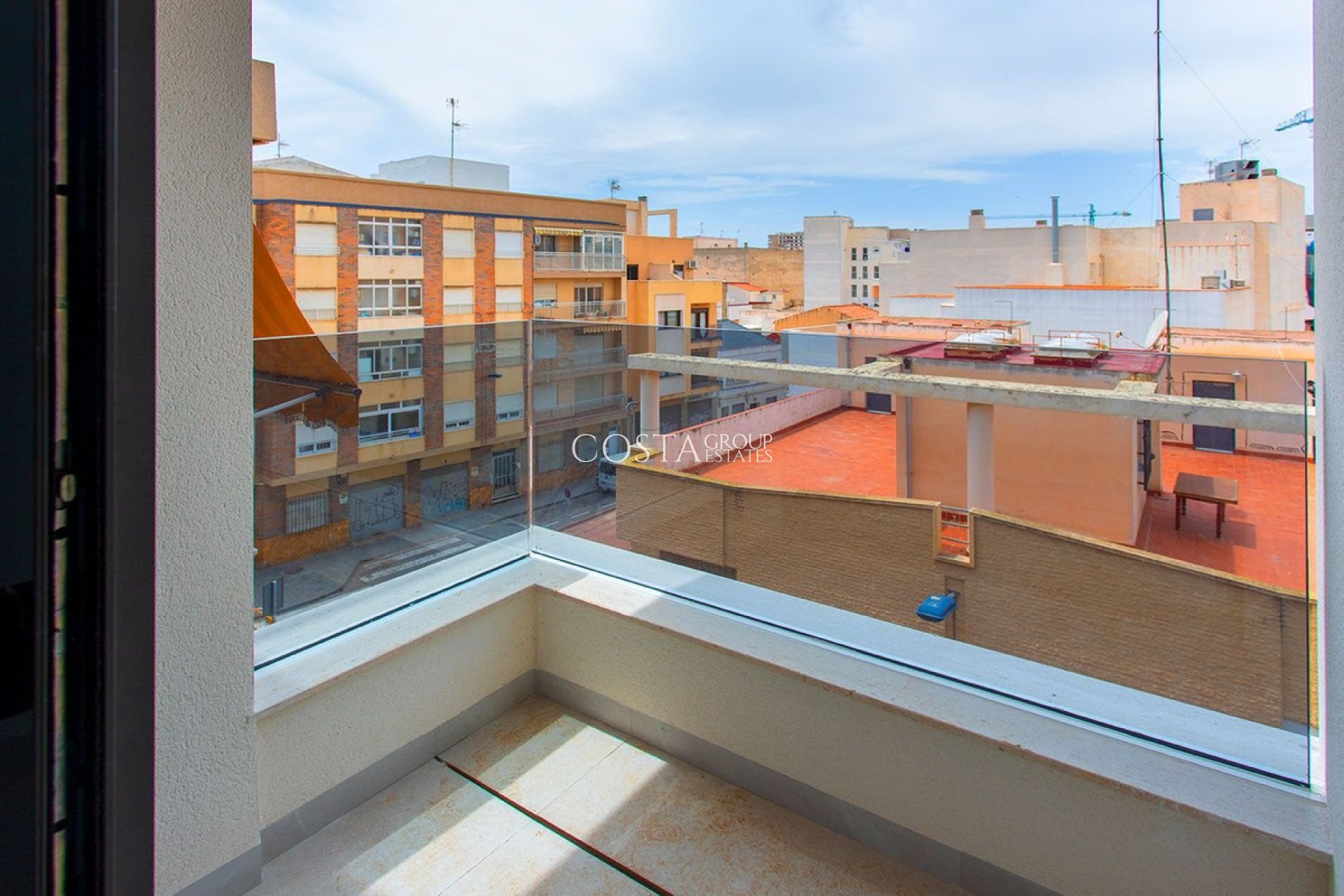 Odsprzedaż - Apartments -
Torrevieja - Torrevieja Centro