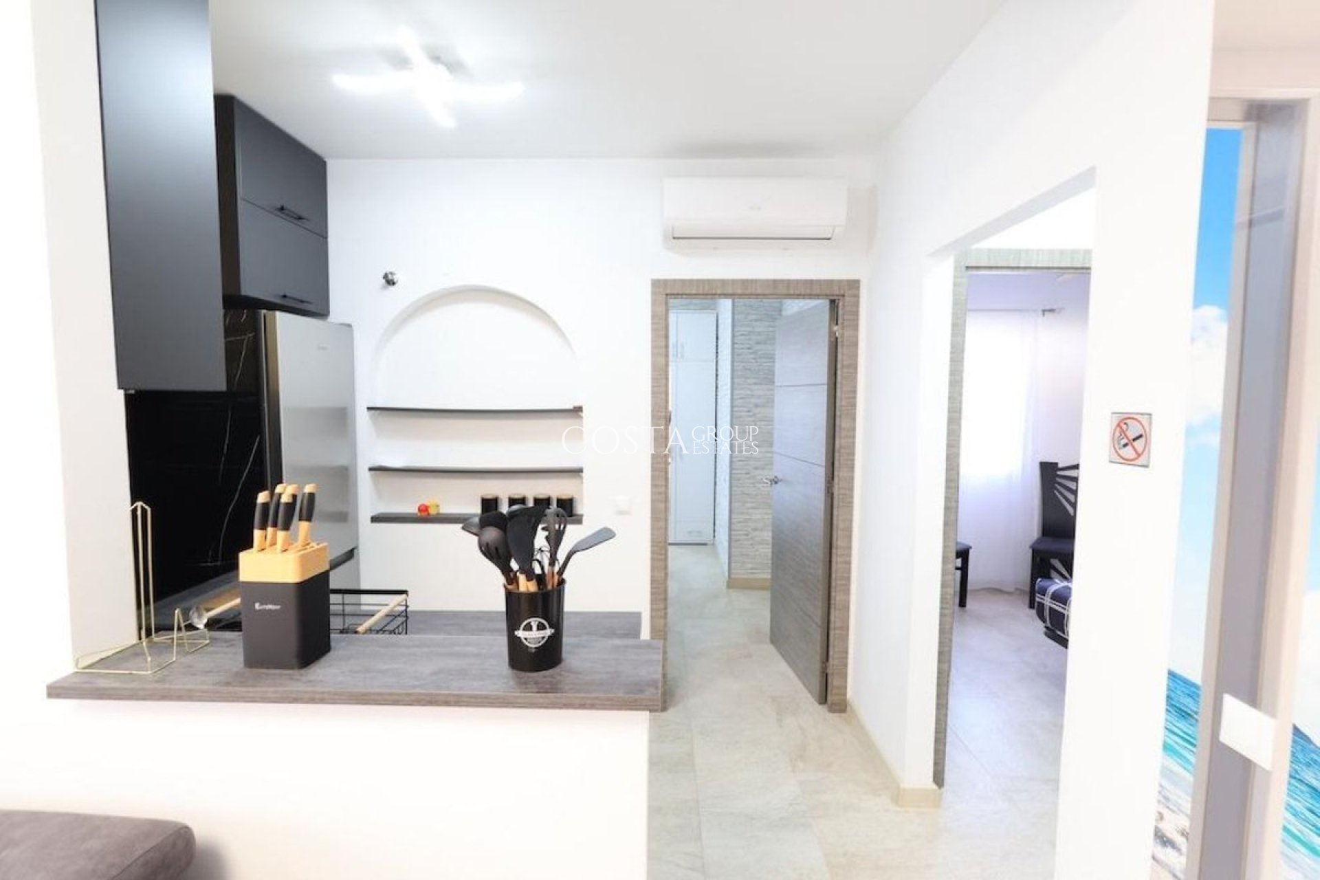 Odsprzedaż - Apartments -
Torrevieja - Torrevieja Centro