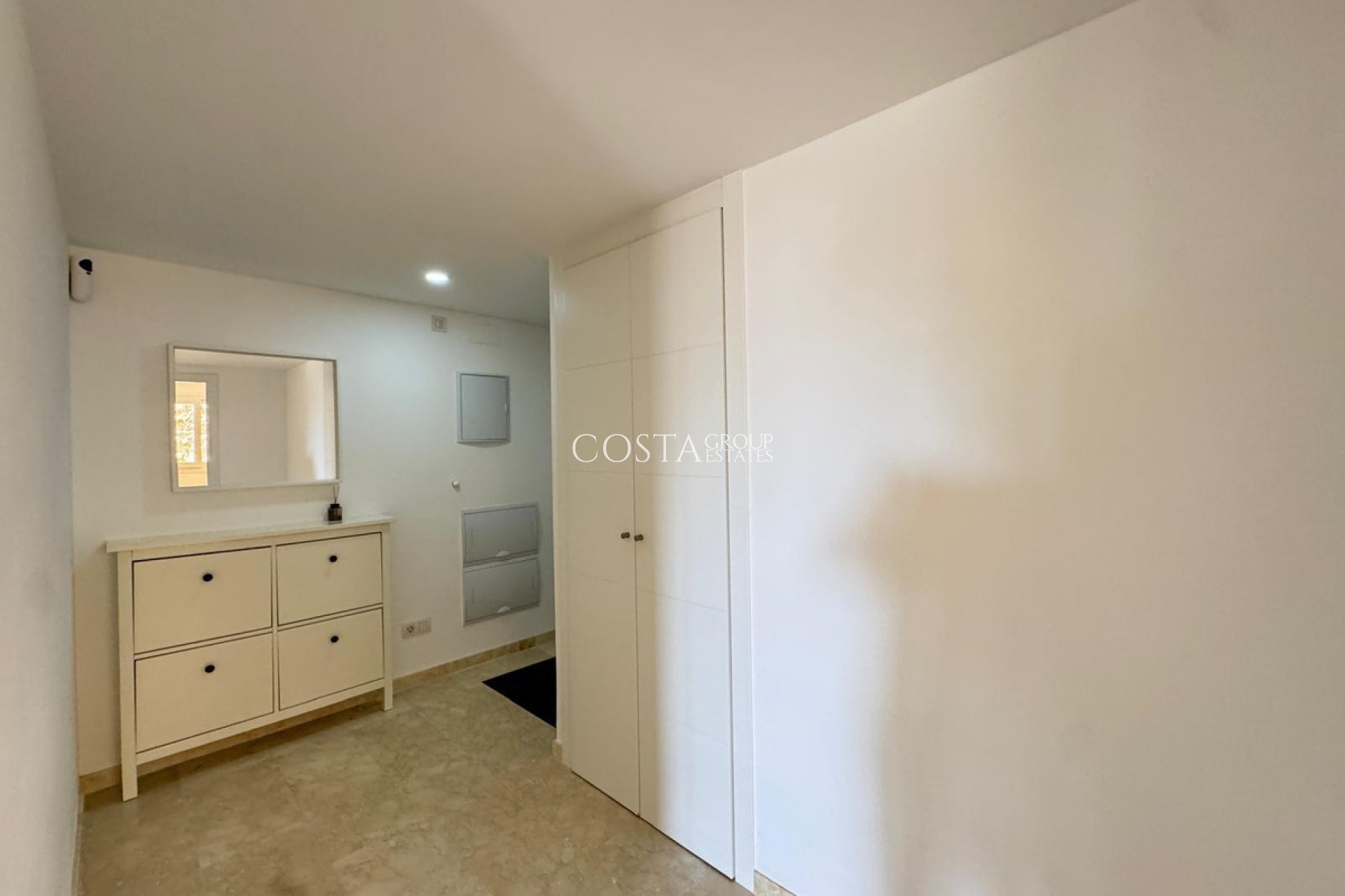 Odsprzedaż - Apartments -
Torrevieja - Torrevieja Centro