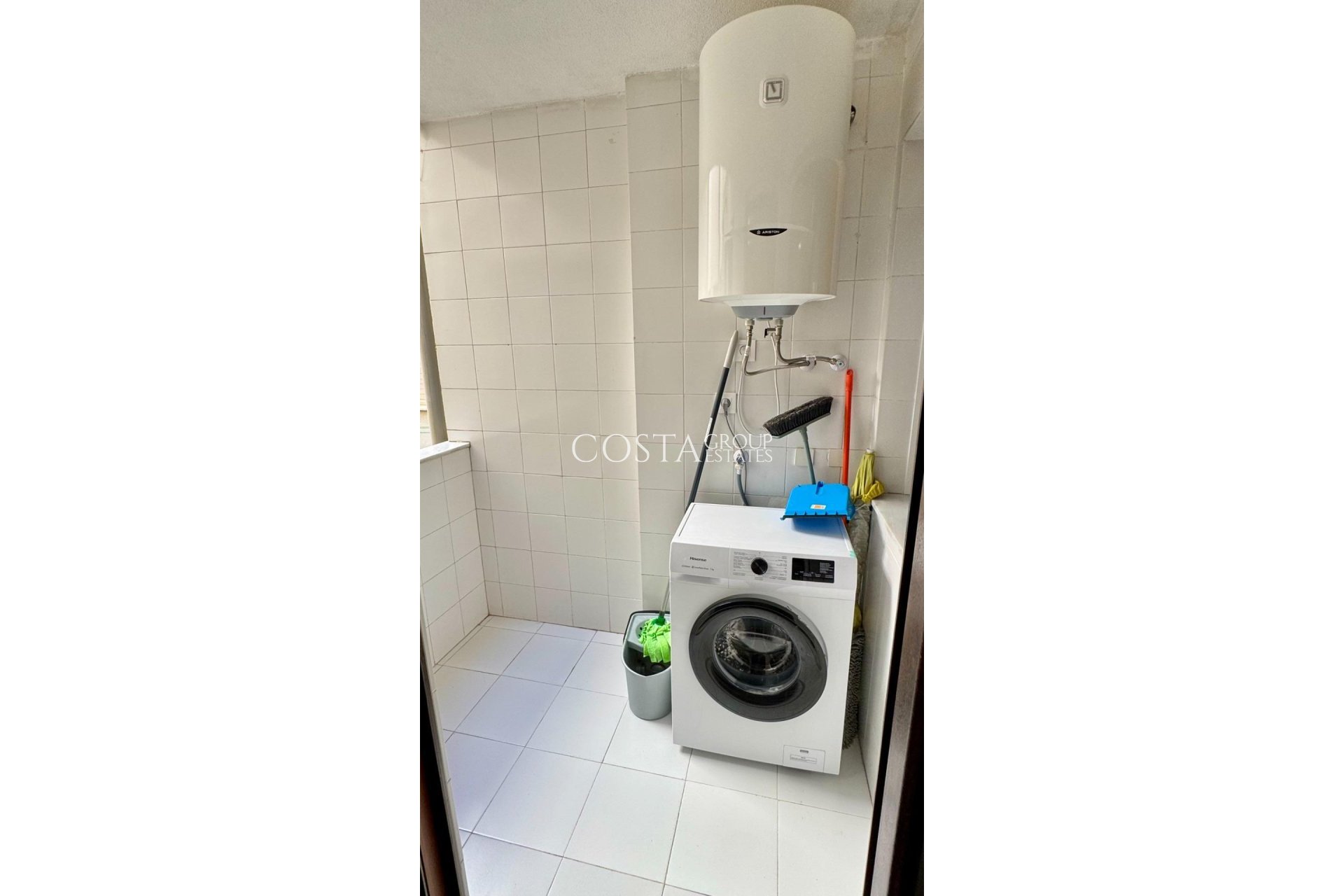 Odsprzedaż - Apartments -
Torrevieja - Torrevieja Centro