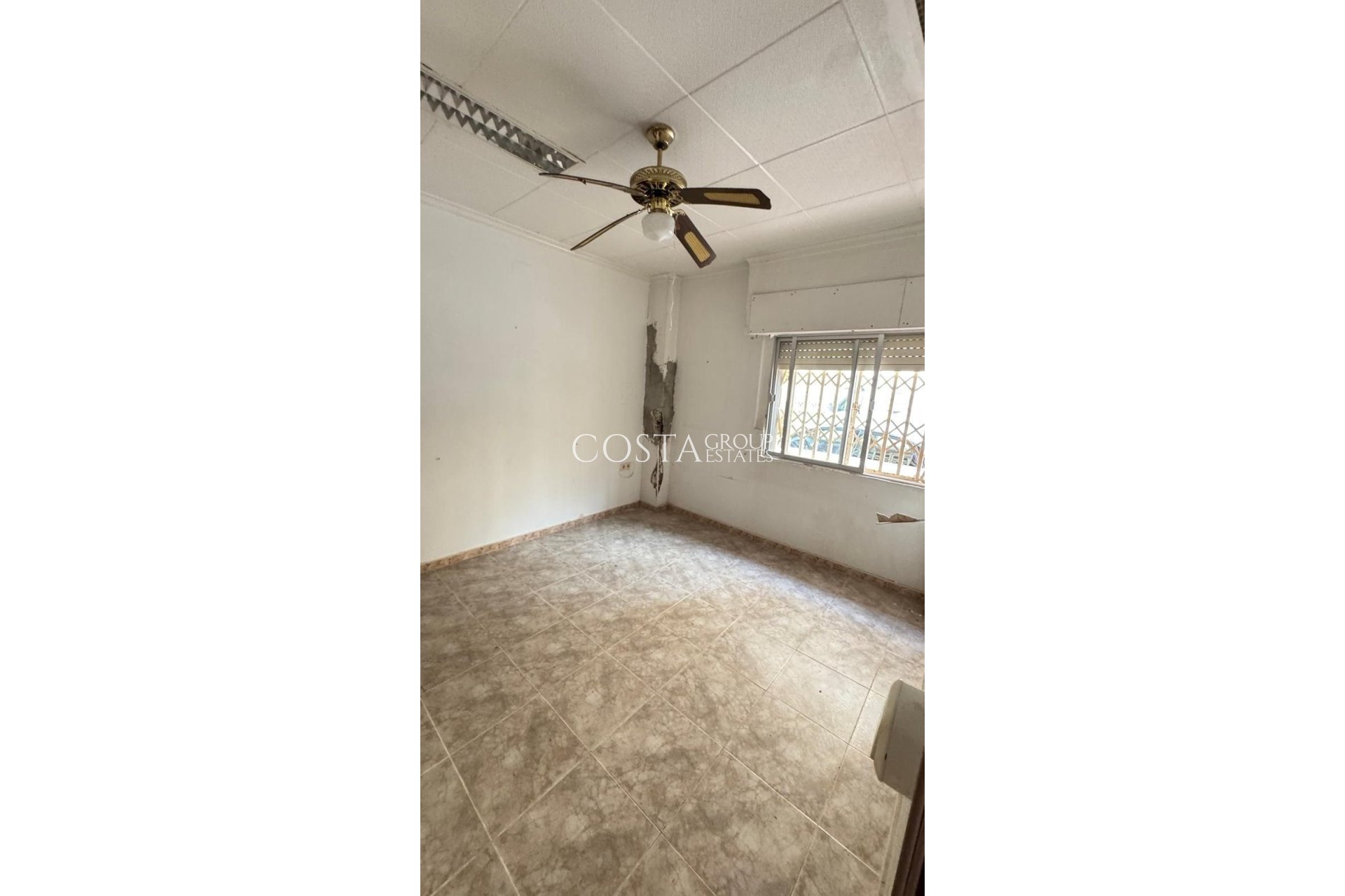 Odsprzedaż - Apartments -
Torrevieja - Torrevieja Centro