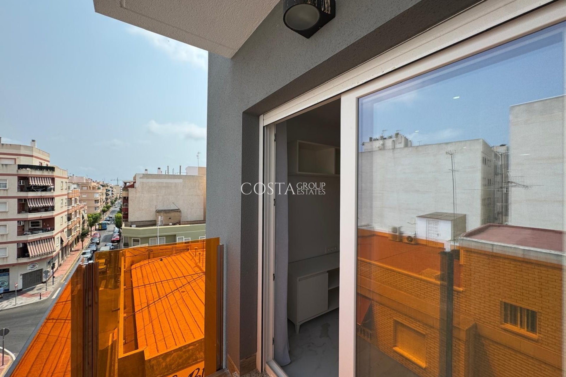 Odsprzedaż - Apartments -
Torrevieja - Torrevieja Centro