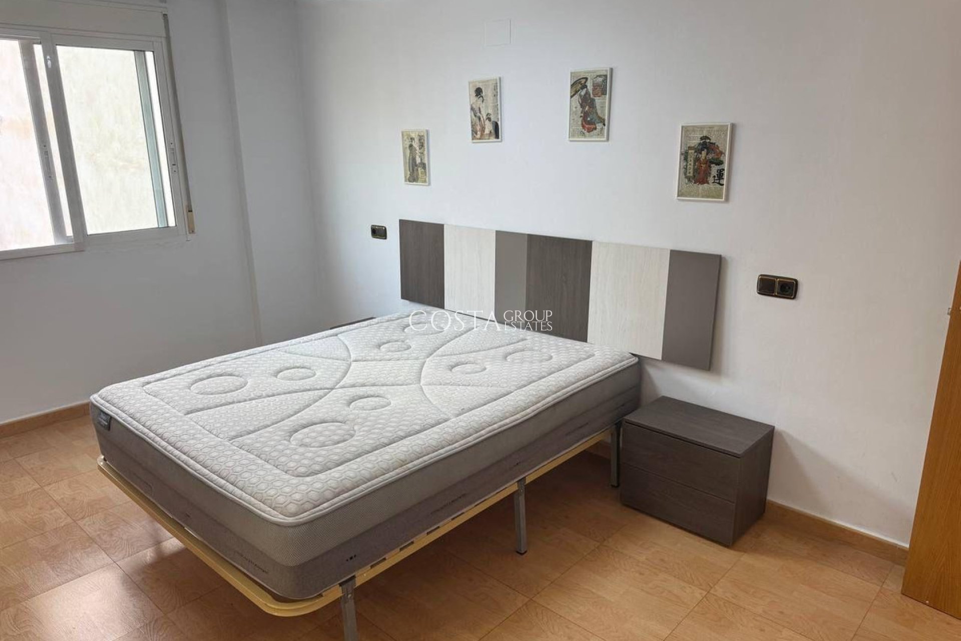 Odsprzedaż - Apartments -
Torrevieja - Torrevieja Centro