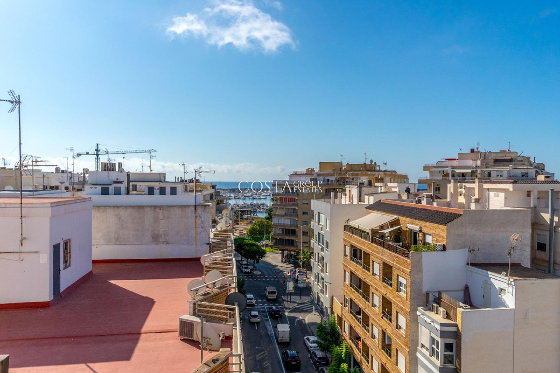 Odsprzedaż - Apartments -
Torrevieja - Torrevieja Centro