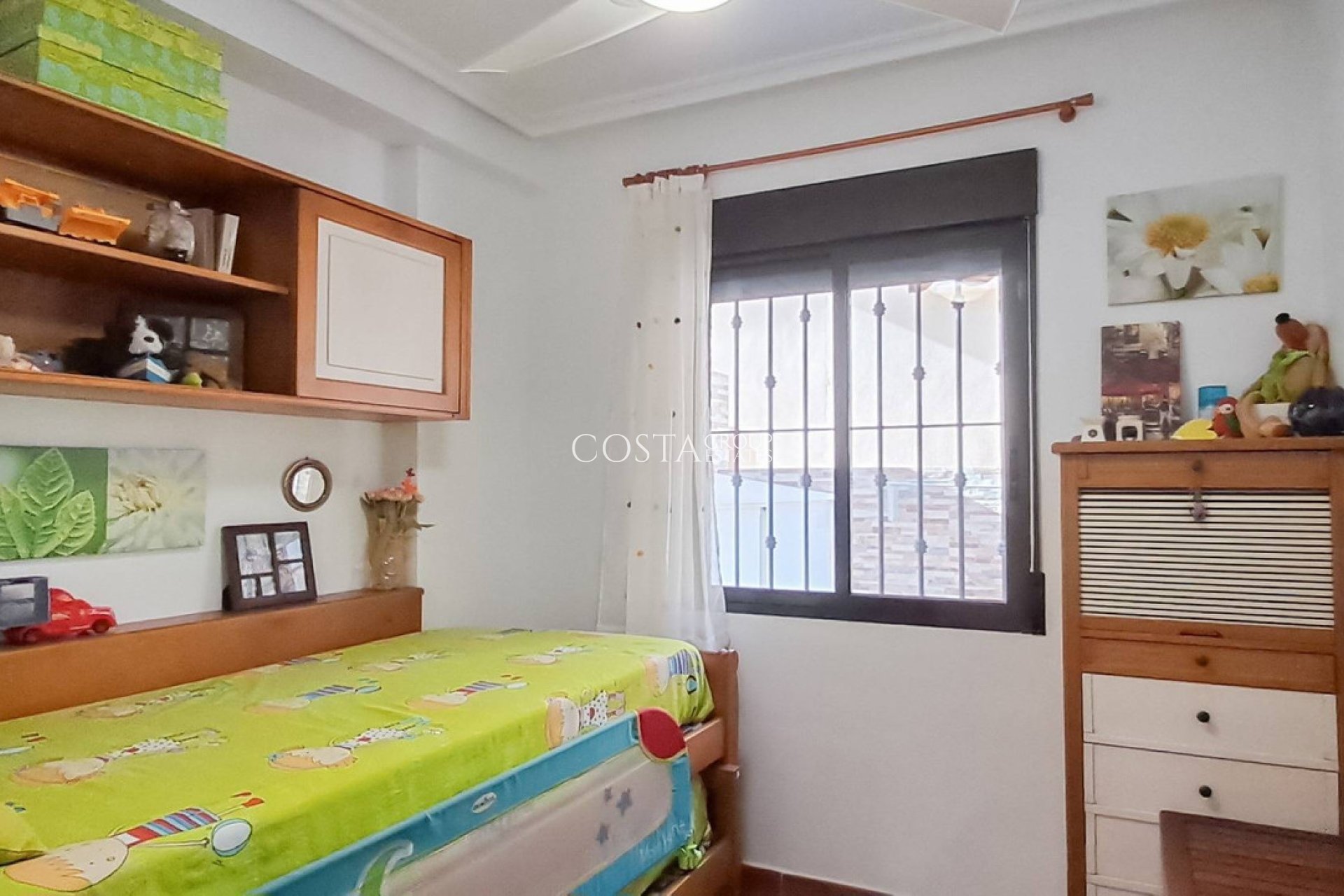 Odsprzedaż - Apartments -
Torrevieja - Torrevieja Centro