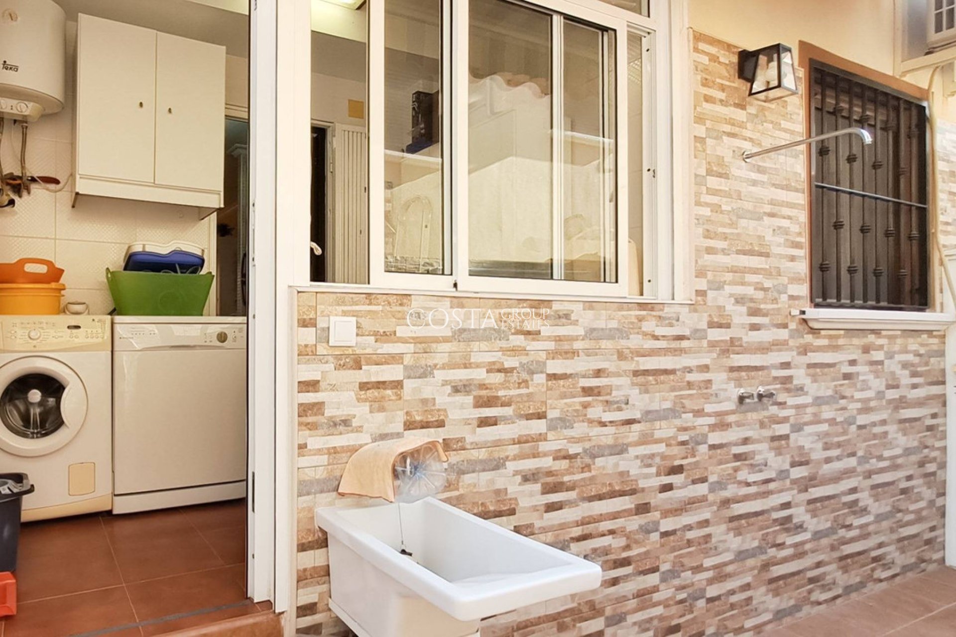 Odsprzedaż - Apartments -
Torrevieja - Torrevieja Centro