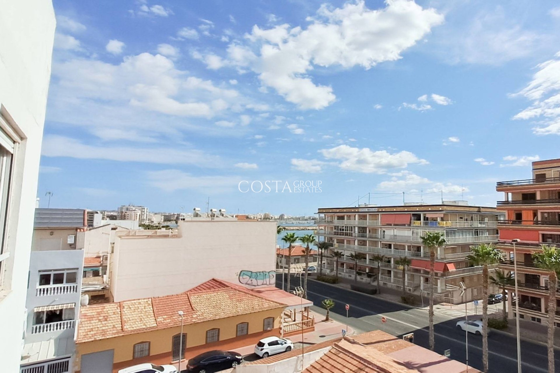 Odsprzedaż - Apartments -
Torrevieja - Torrevieja Centro