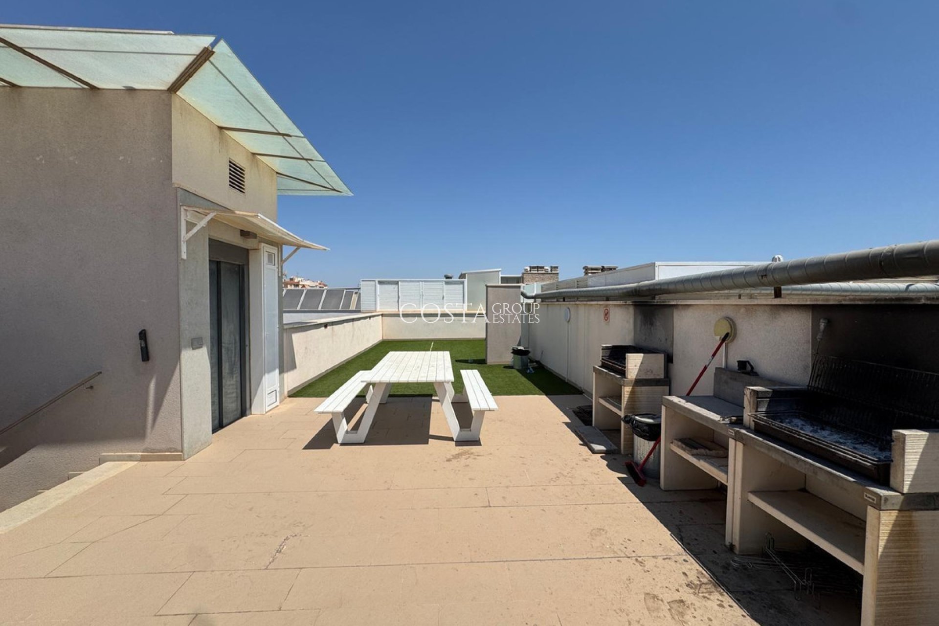 Odsprzedaż - Apartments -
Torrevieja - Torrevieja Centro