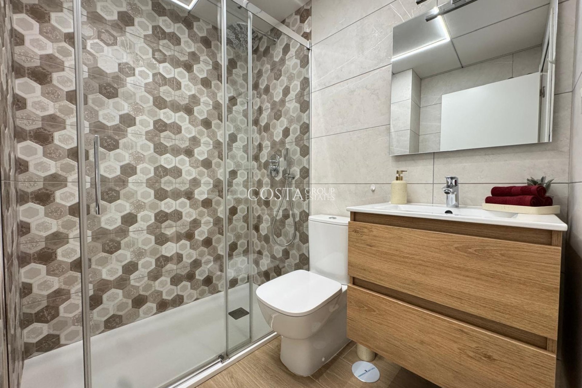 Odsprzedaż - Apartments -
Torrevieja - Torrevieja Centro