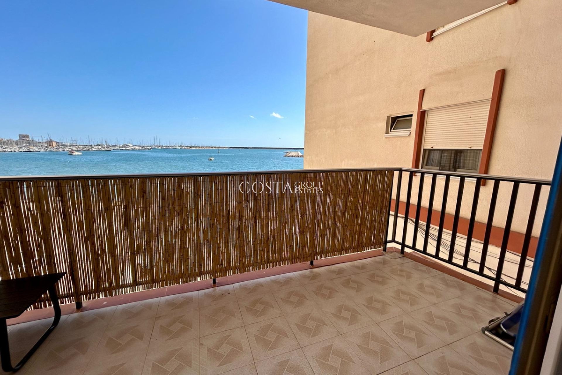 Odsprzedaż - Apartments -
Torrevieja - Torrevieja Centro