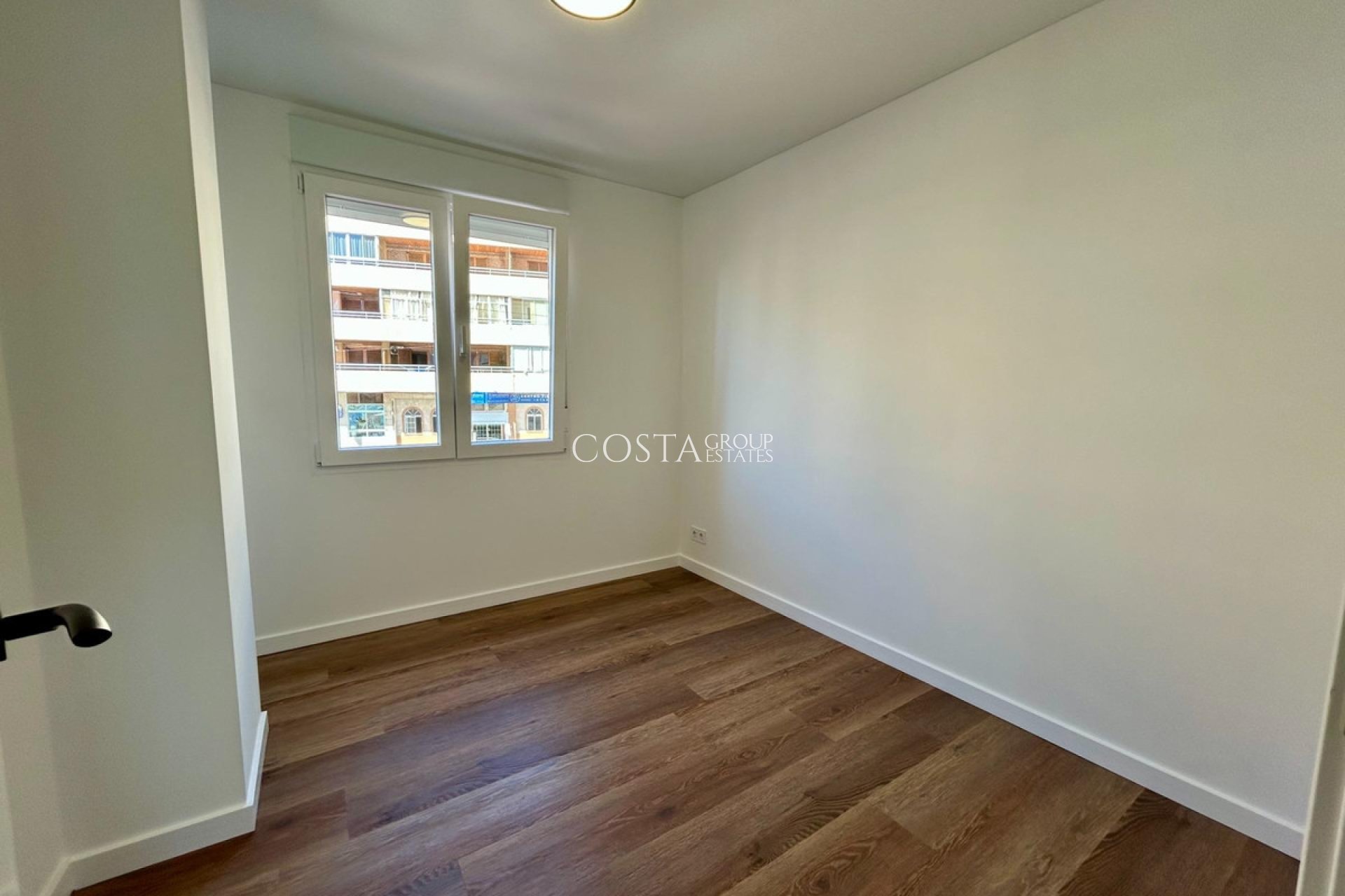 Odsprzedaż - Apartments -
Torrevieja - Torrevieja Centro