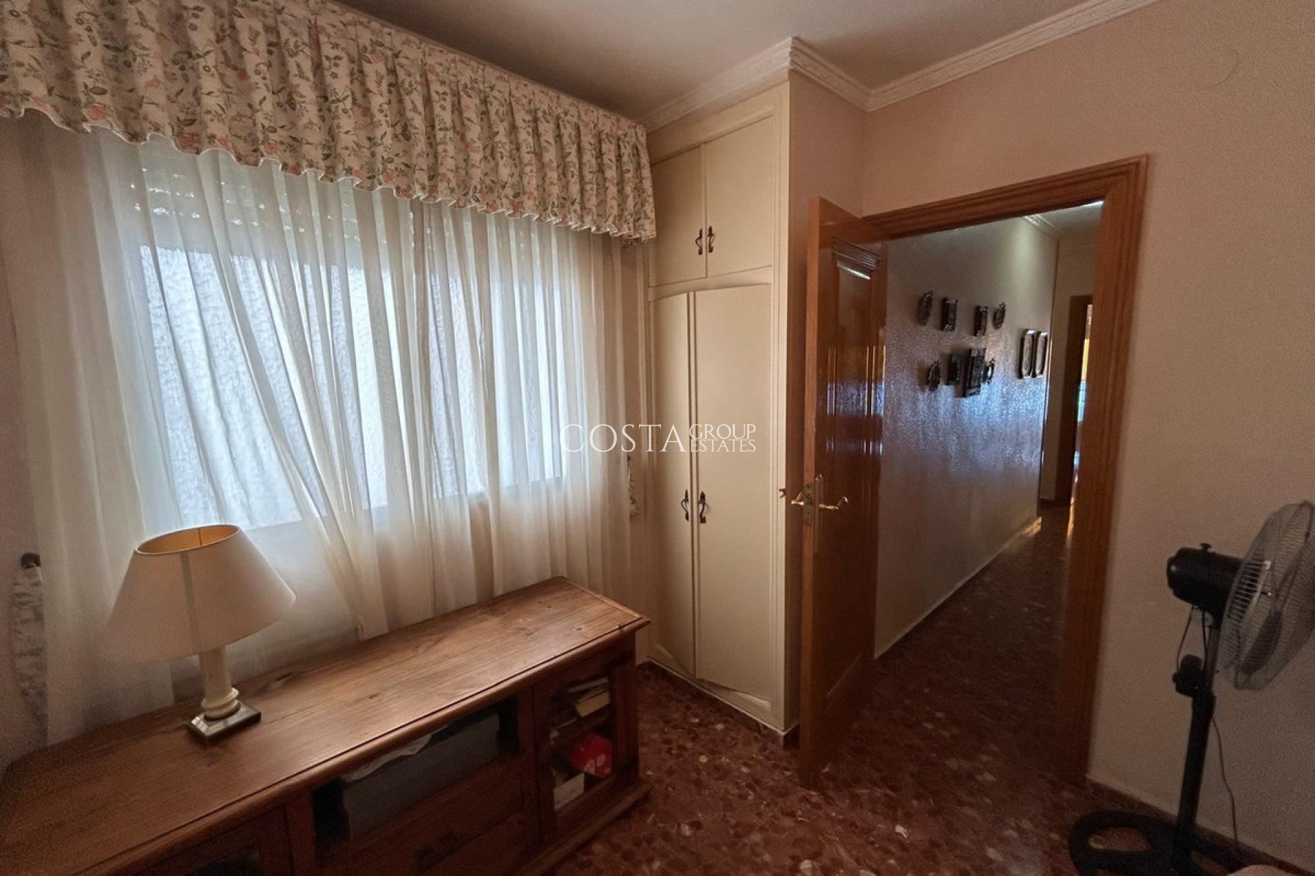 Odsprzedaż - Apartments -
Torrevieja - Torrevieja Centro