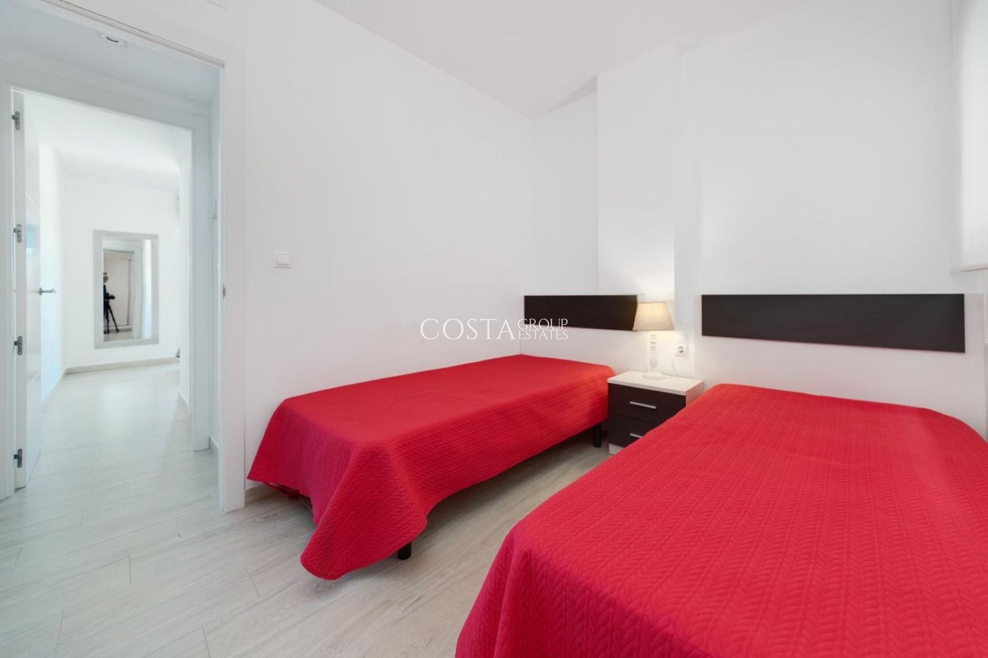 Odsprzedaż - Apartments -
Torrevieja - Torrevieja Centro