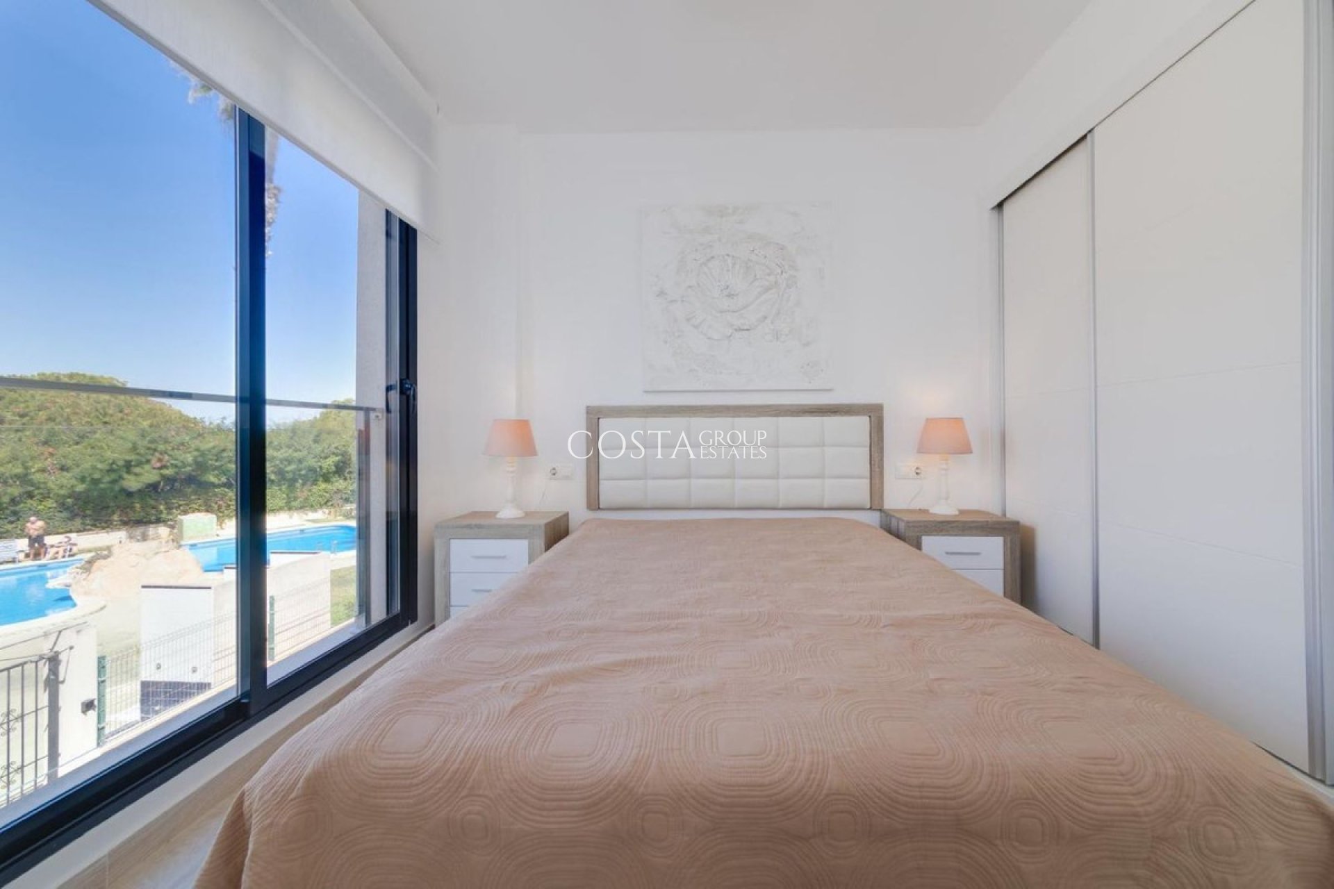 Odsprzedaż - Apartments -
Torrevieja - Torrevieja Centro