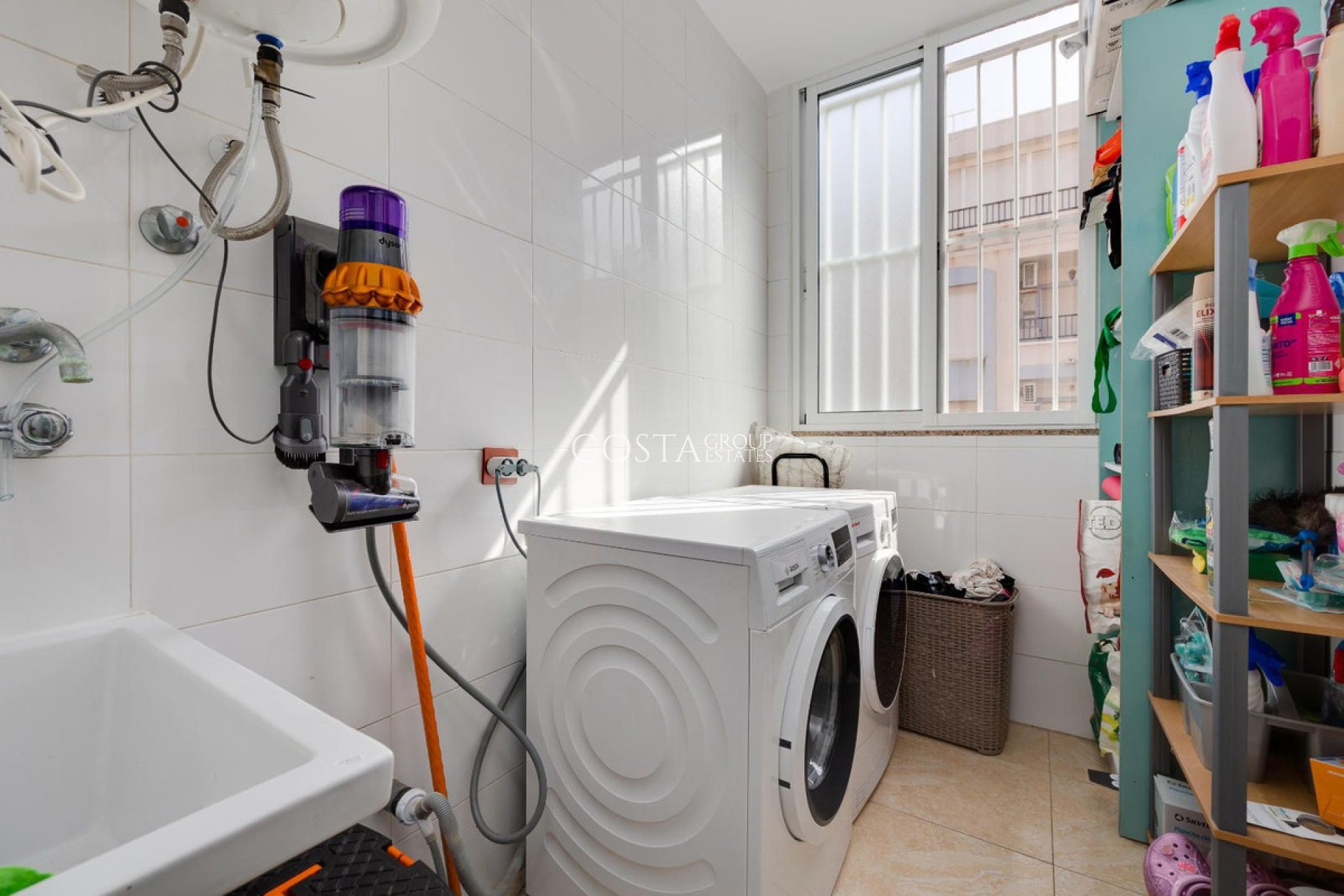 Odsprzedaż - Apartments -
Torrevieja - Torrevieja Centro