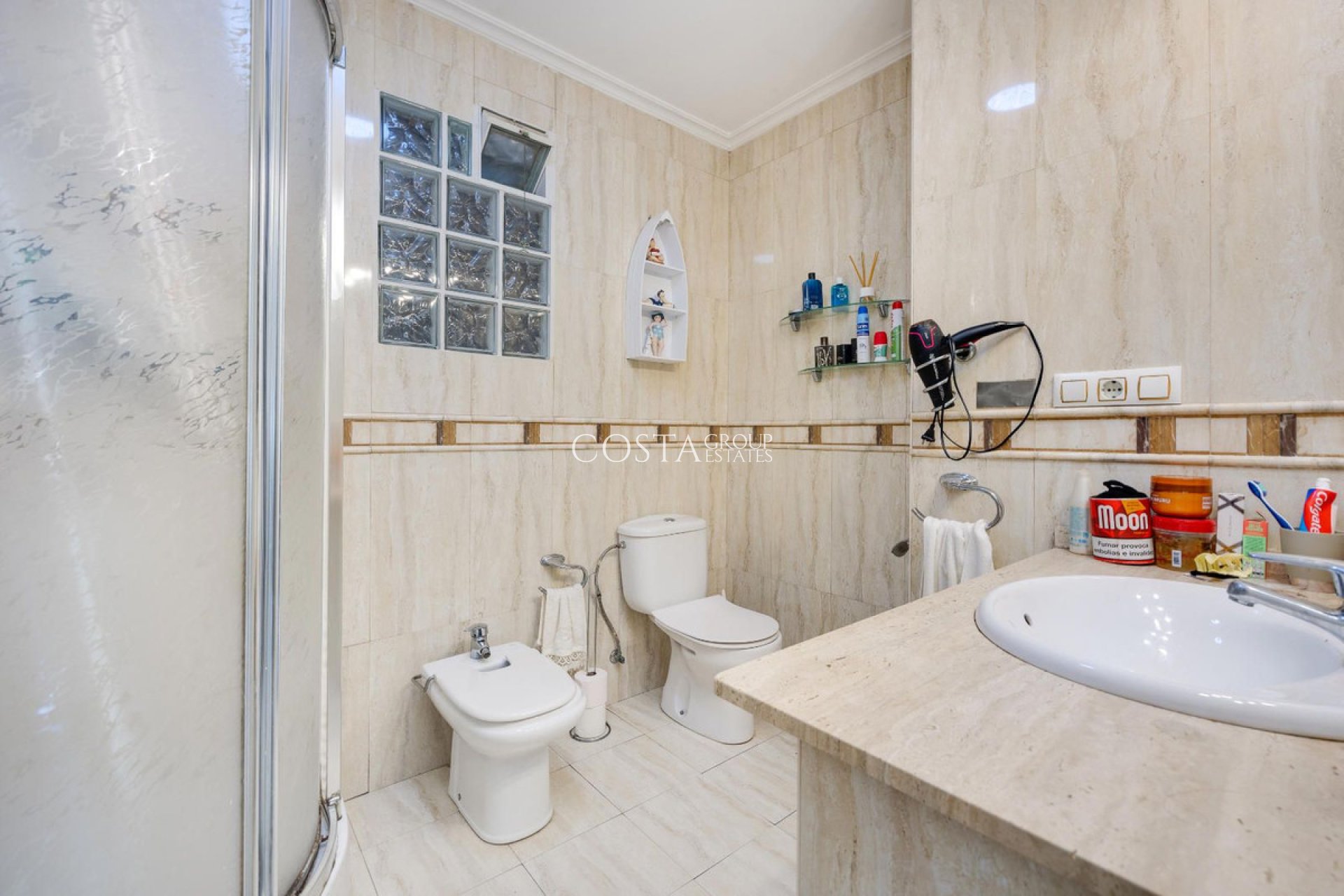 Odsprzedaż - Apartments -
Torrevieja - Torrevieja Centro