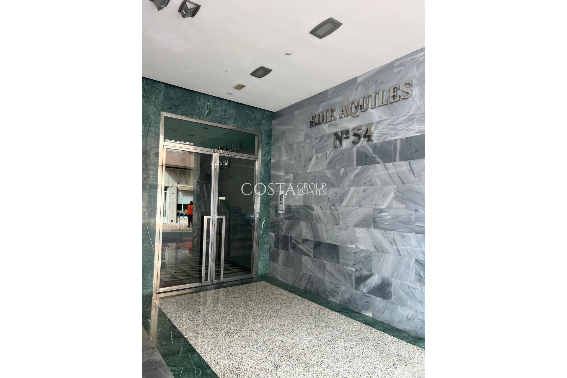 Odsprzedaż - Apartments -
Torrevieja - Torrevieja Centro