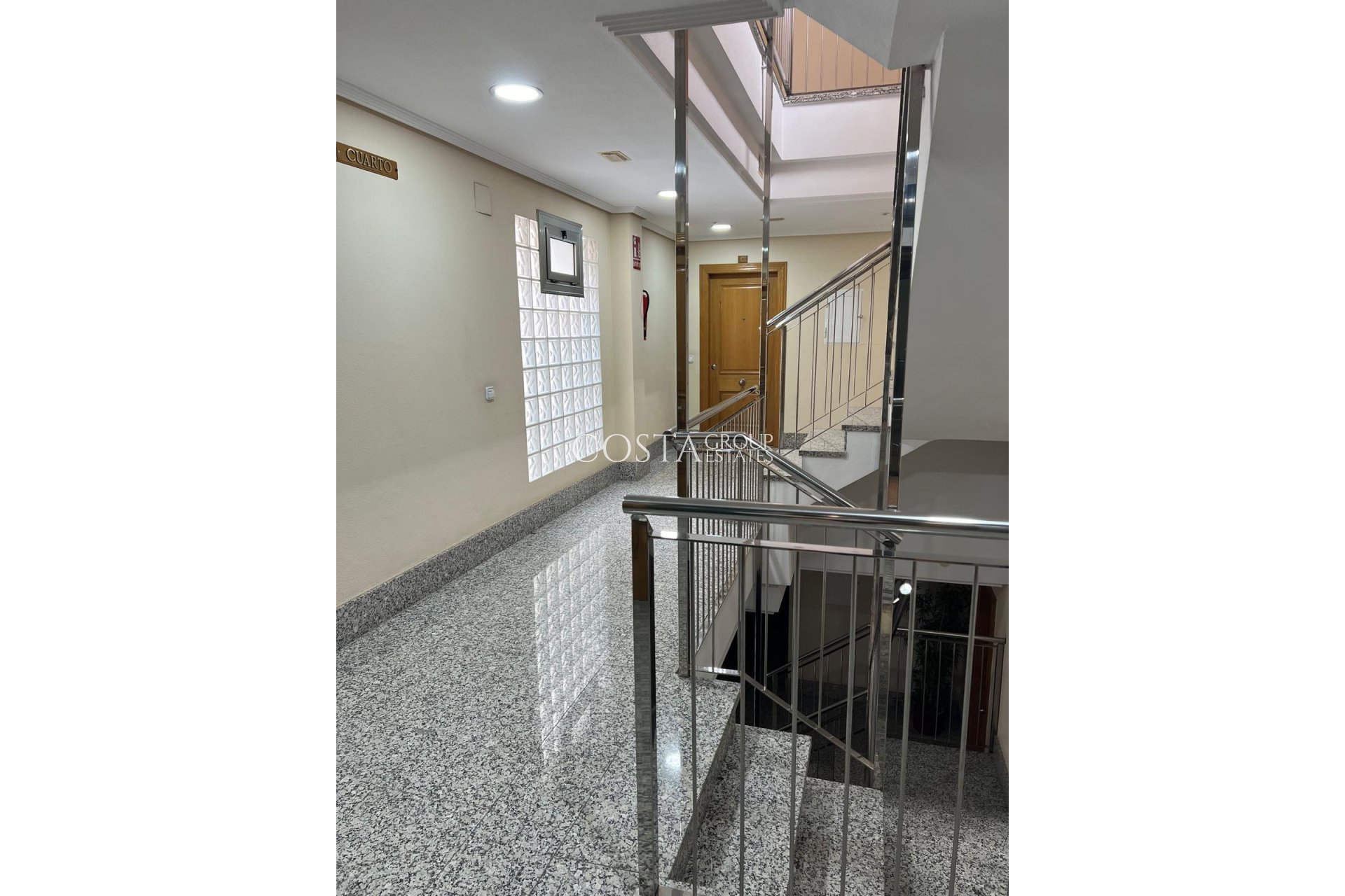 Odsprzedaż - Apartments -
Torrevieja - Torrevieja Centro