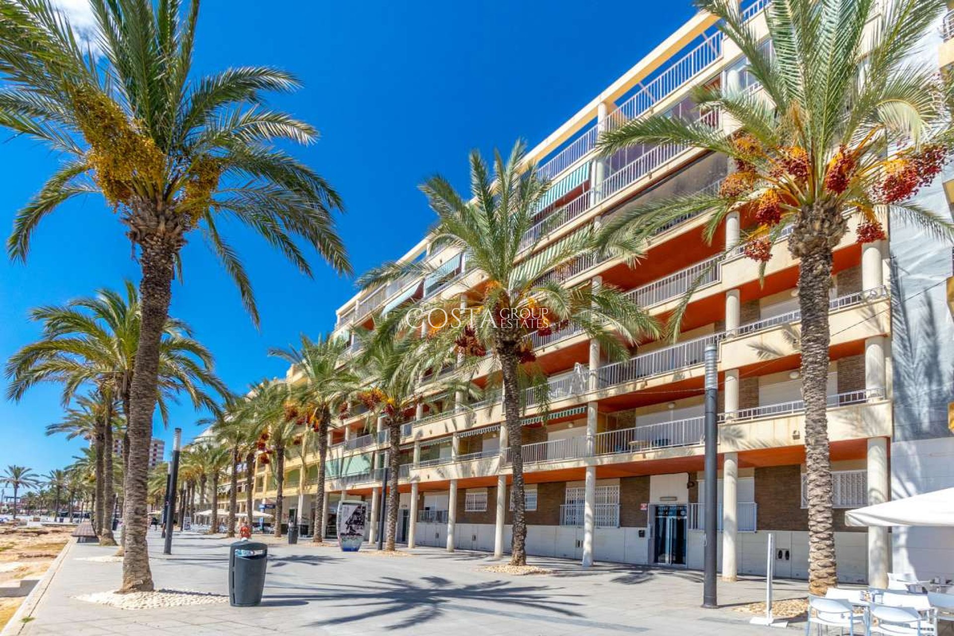 Odsprzedaż - Apartments -
Torrevieja - Torrevieja Centro